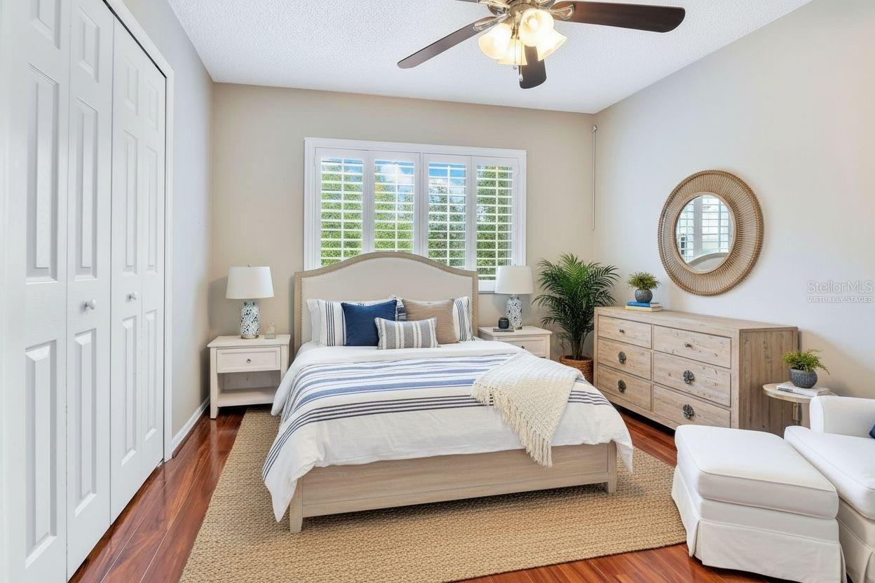 Image 18 of 34 For 1922 Sherbourne Street