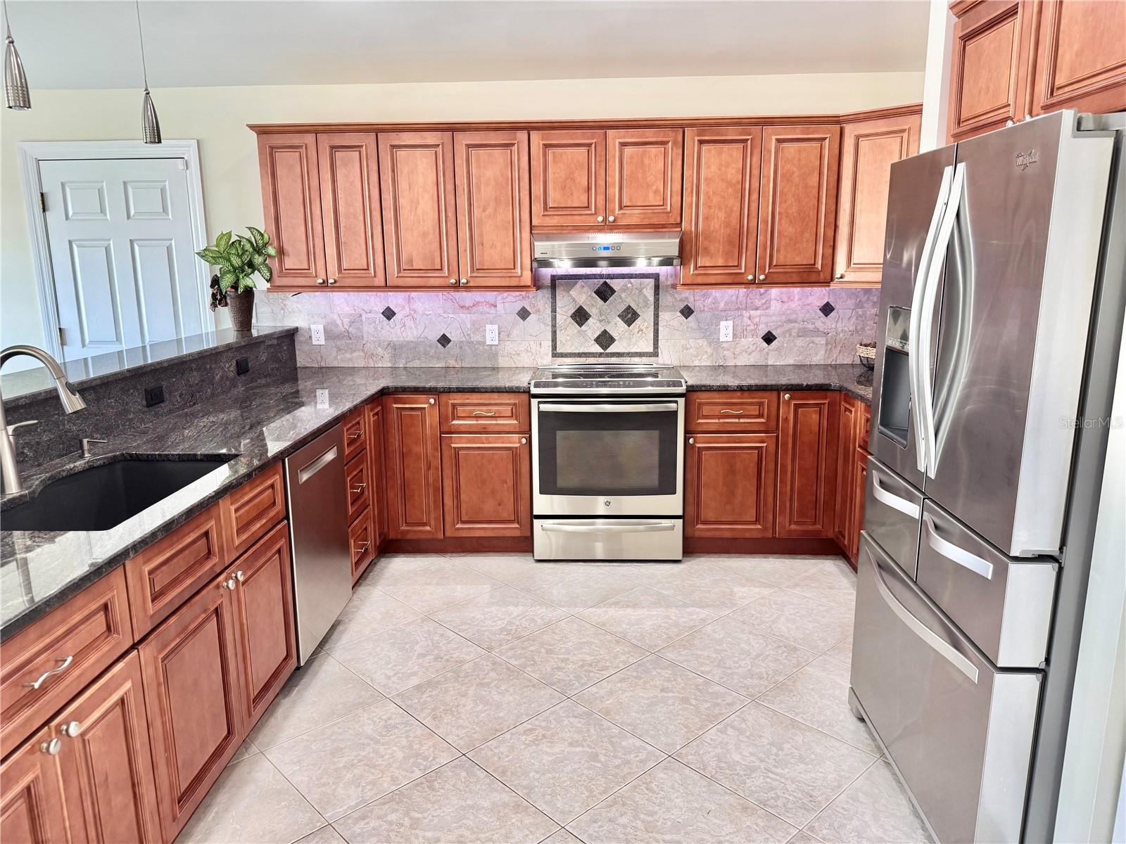 Image 14 of 42 For 33635 Jeffery Court