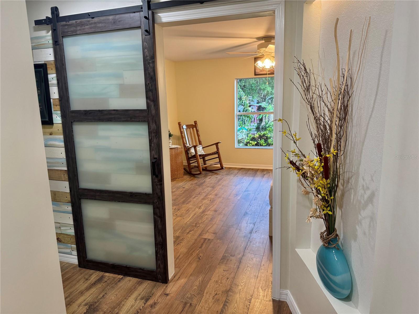 Image 22 of 42 For 33635 Jeffery Court