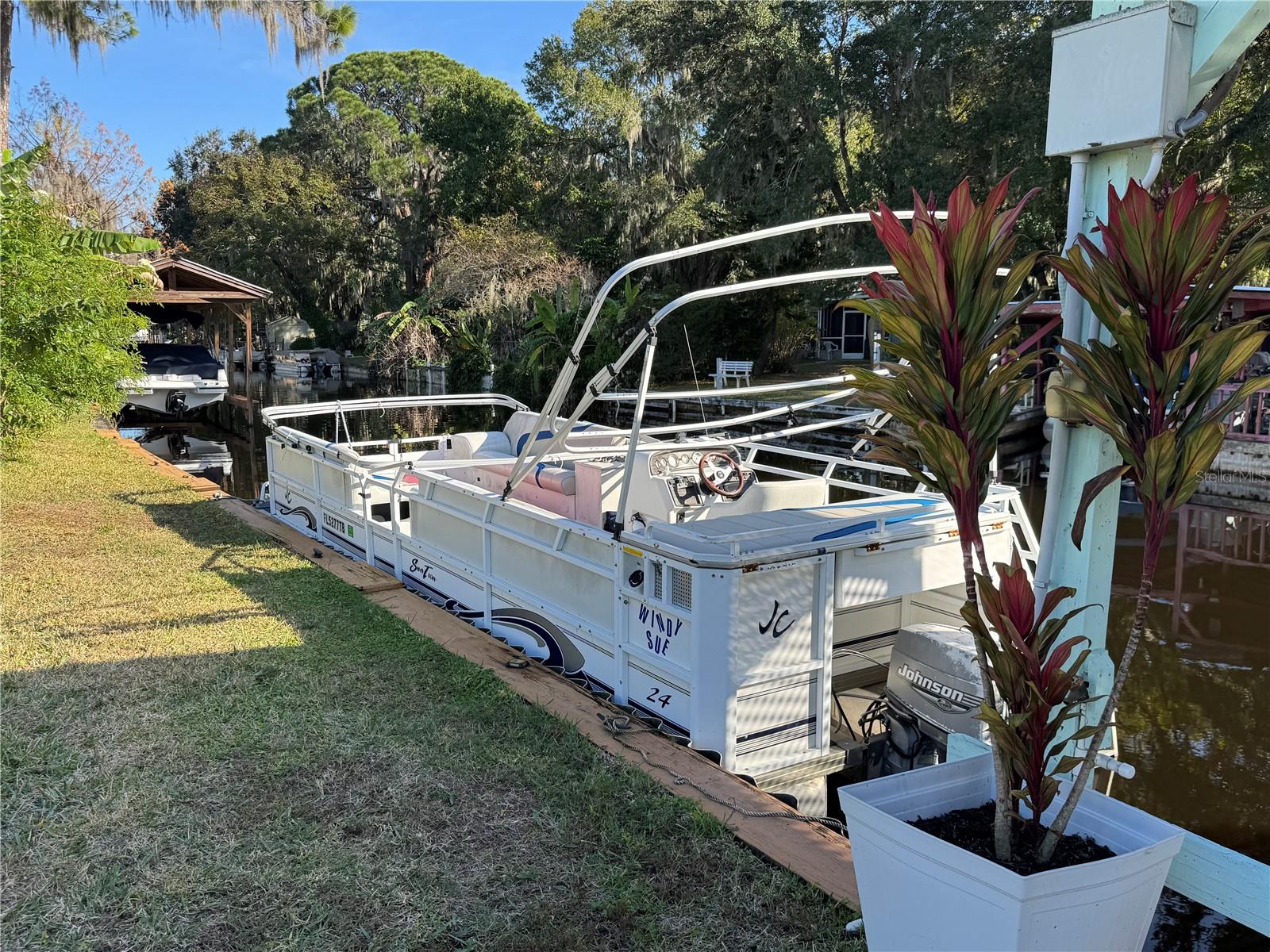 Image 32 of 42 For 33635 Jeffery Court