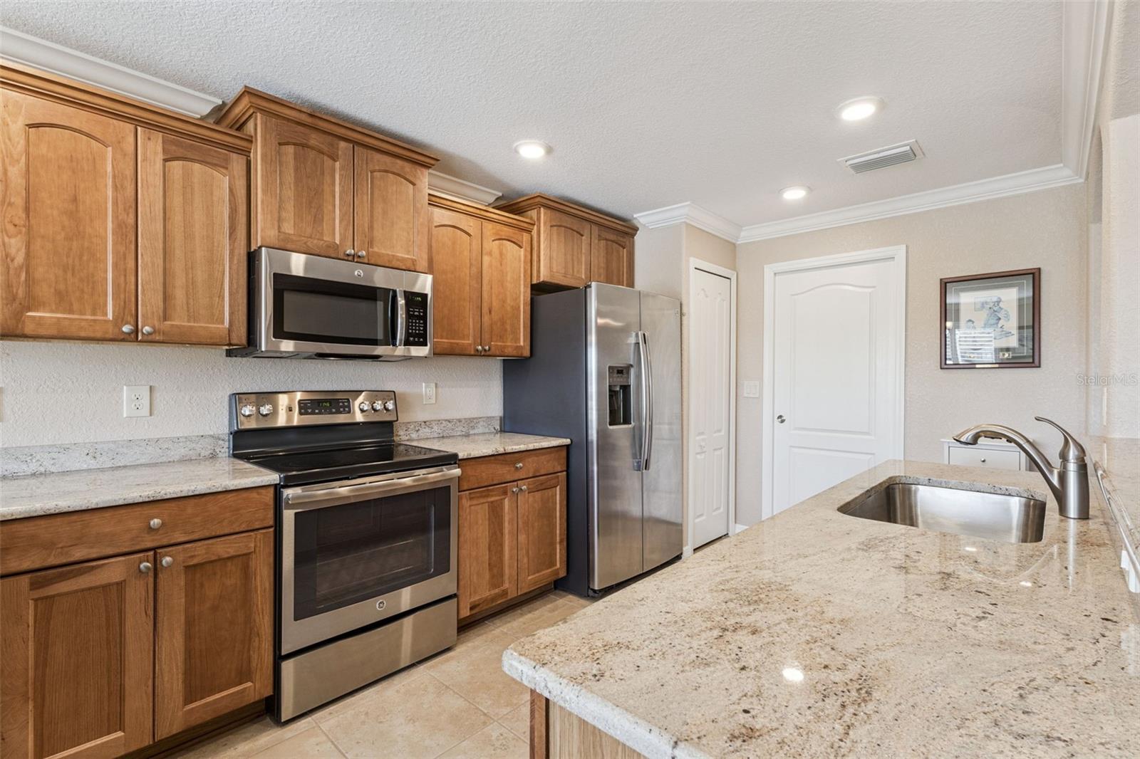 Image 9 of 27 For 27143 Roanoke Drive