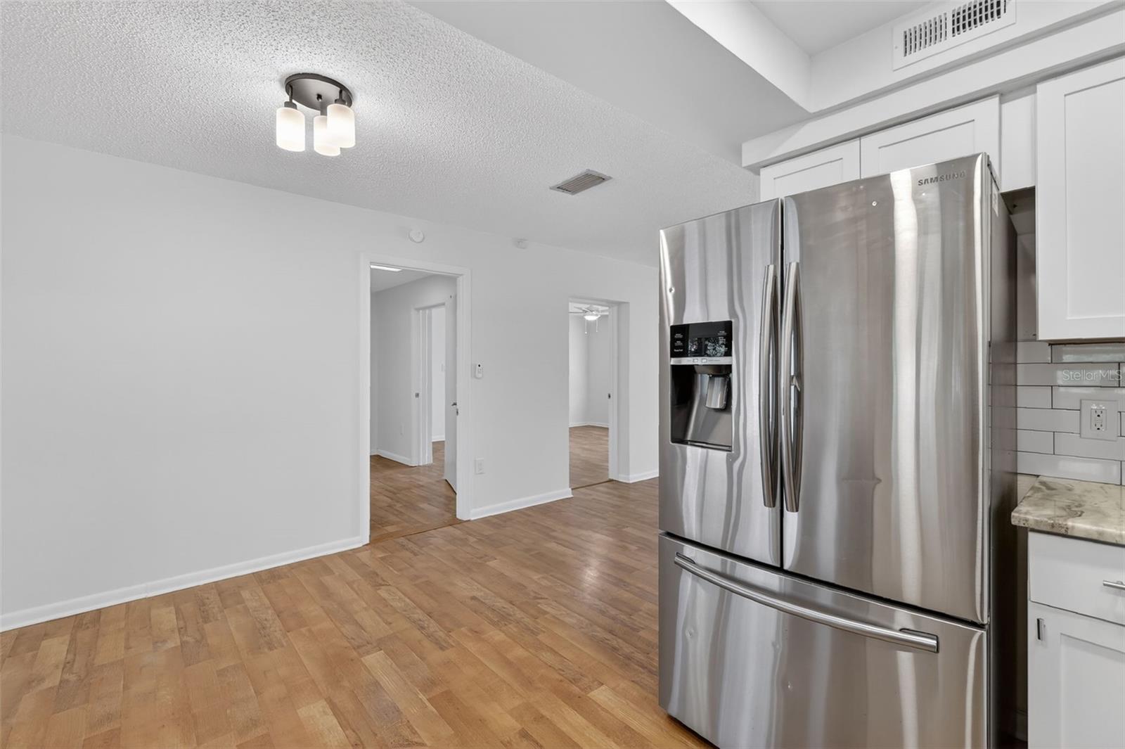 Image 12 of 40 For 423 10th Avenue