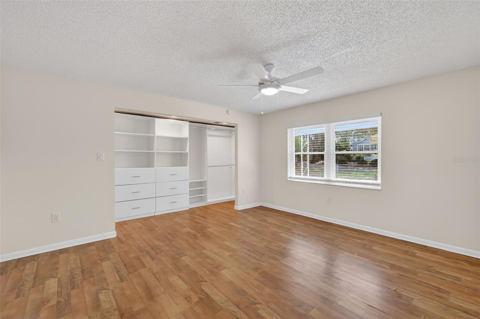 Image 14 of 40 For 423 10th Avenue