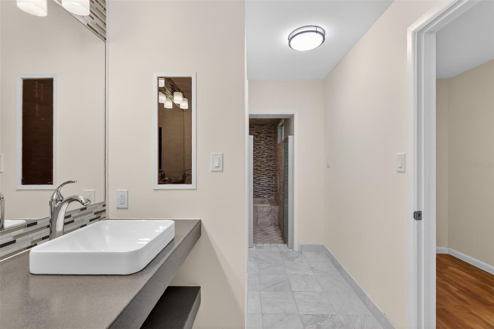 Image 17 of 40 For 423 10th Avenue