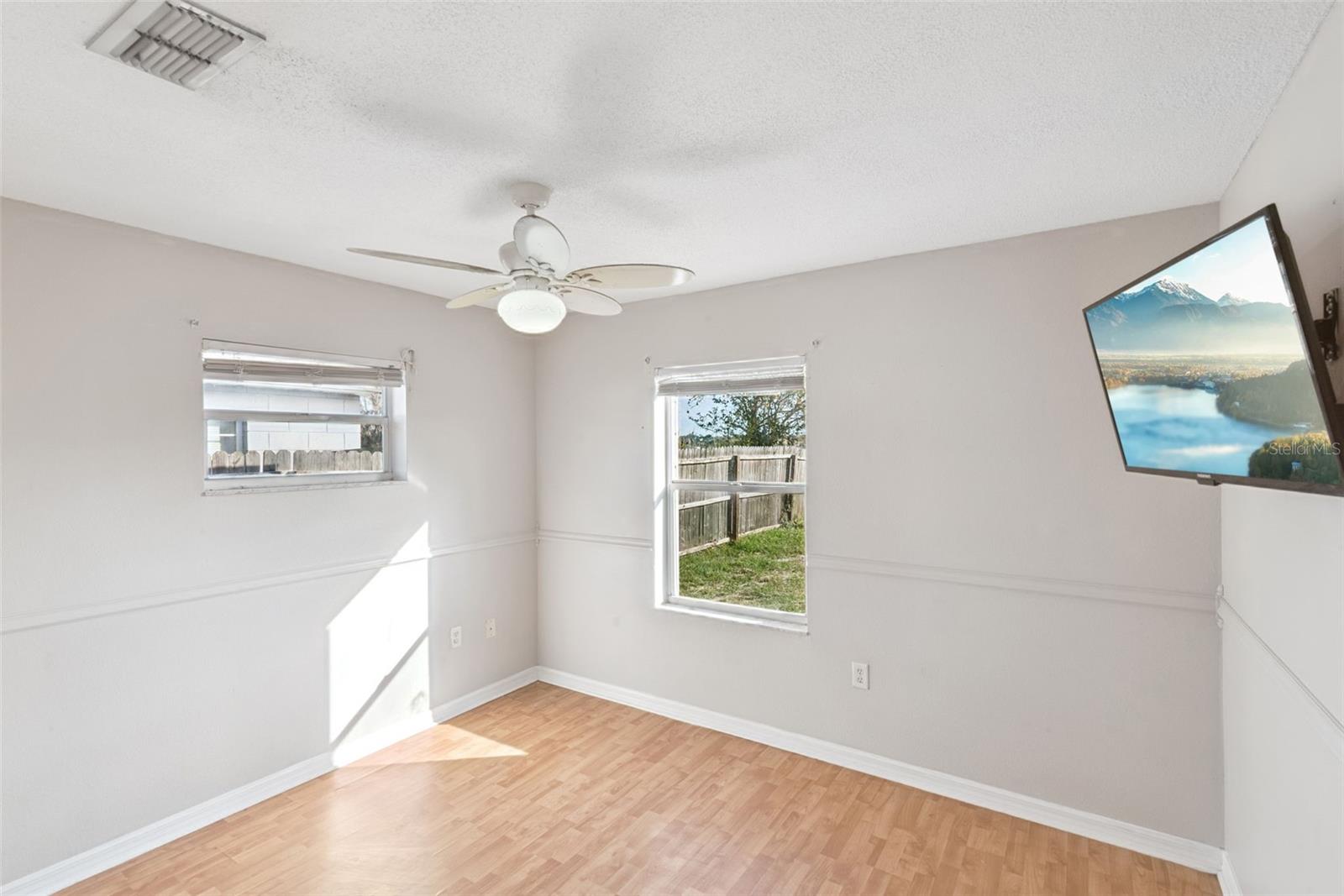 Image 17 of 21 For 21 Cayman Circle