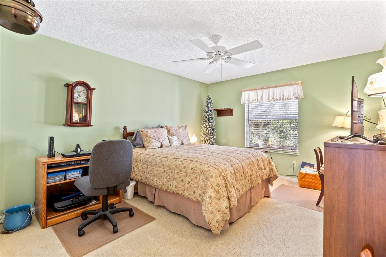 Image 19 of 39 For 1884 Poppy Circle