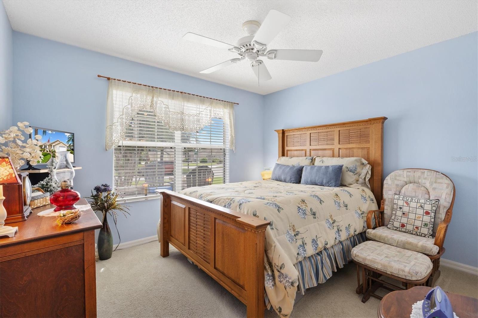 Image 23 of 39 For 1884 Poppy Circle