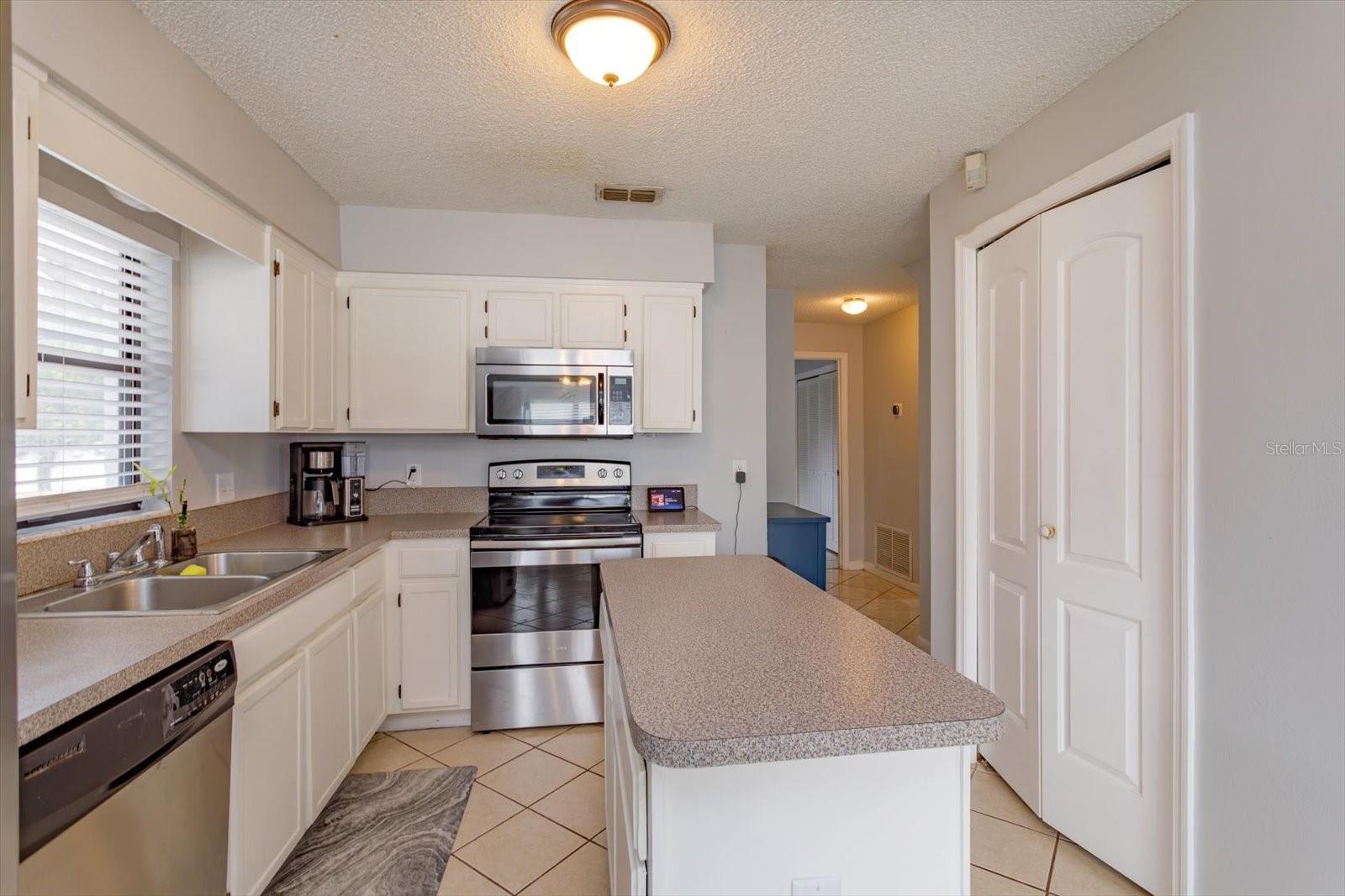 Image 8 of 32 For 11614 Carmody Court