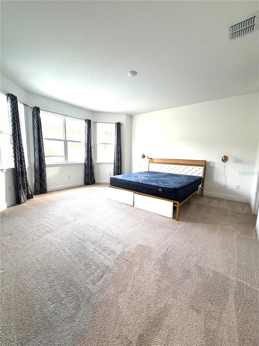 Image 19 of 47 For 15050 Lake Bessie Loop