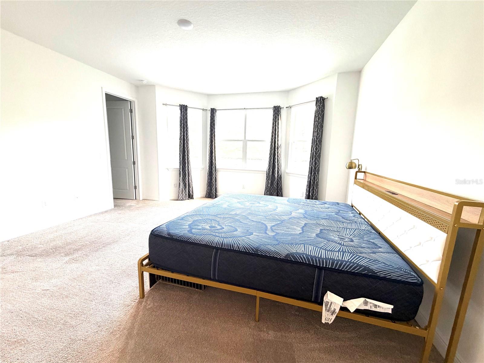 Image 20 of 47 For 15050 Lake Bessie Loop