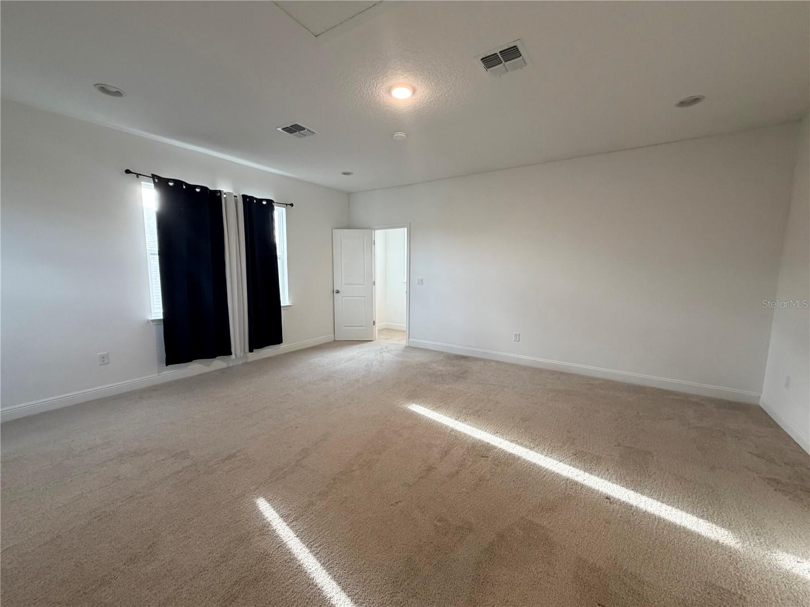 Image 30 of 47 For 15050 Lake Bessie Loop