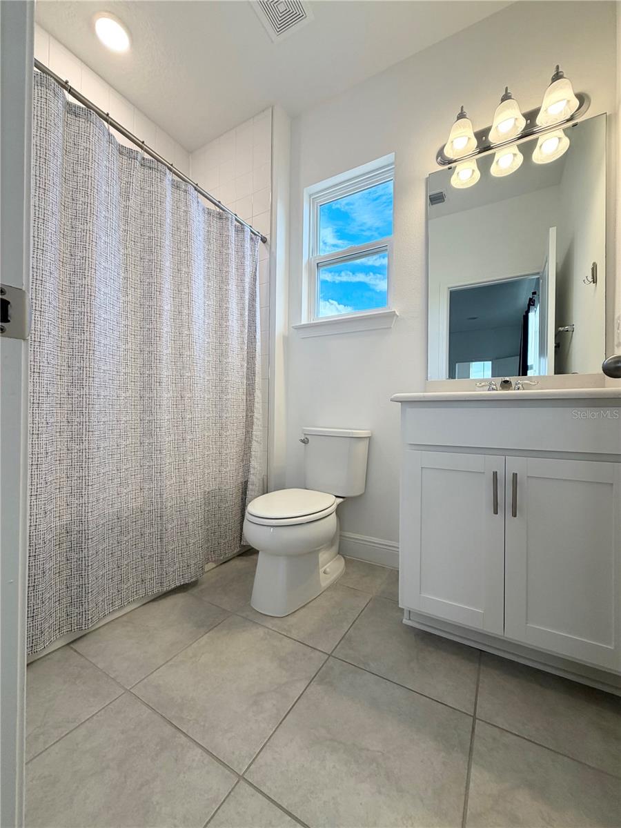 Image 32 of 47 For 15050 Lake Bessie Loop