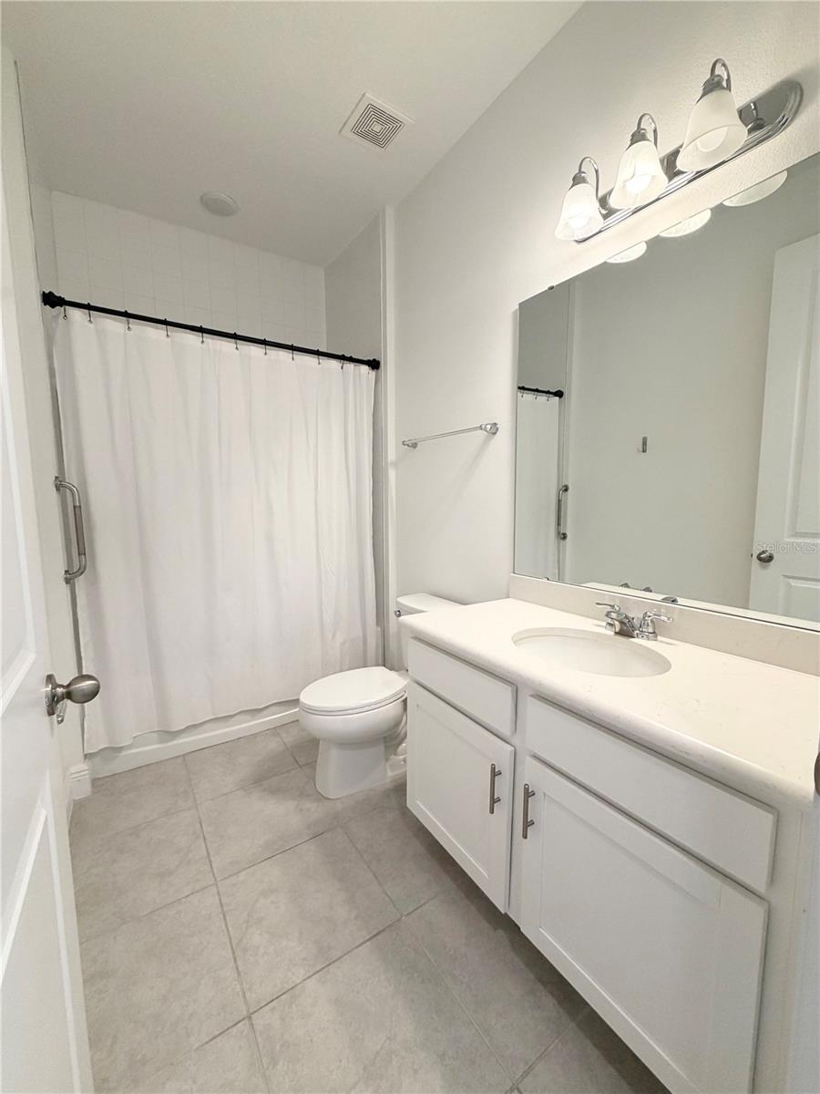 Image 36 of 47 For 15050 Lake Bessie Loop