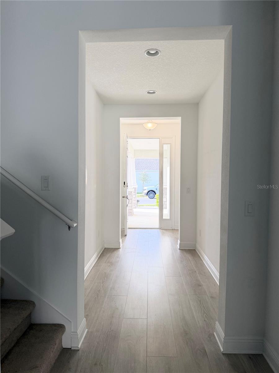 Image 4 of 47 For 15050 Lake Bessie Loop