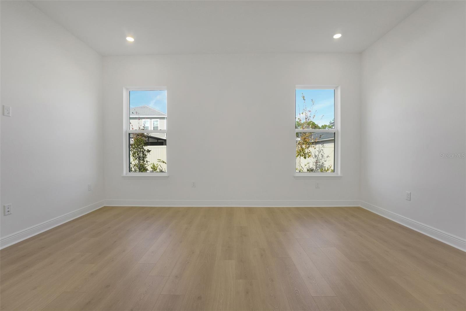 Image 26 of 51 For 14354 Crest Palm Avenue