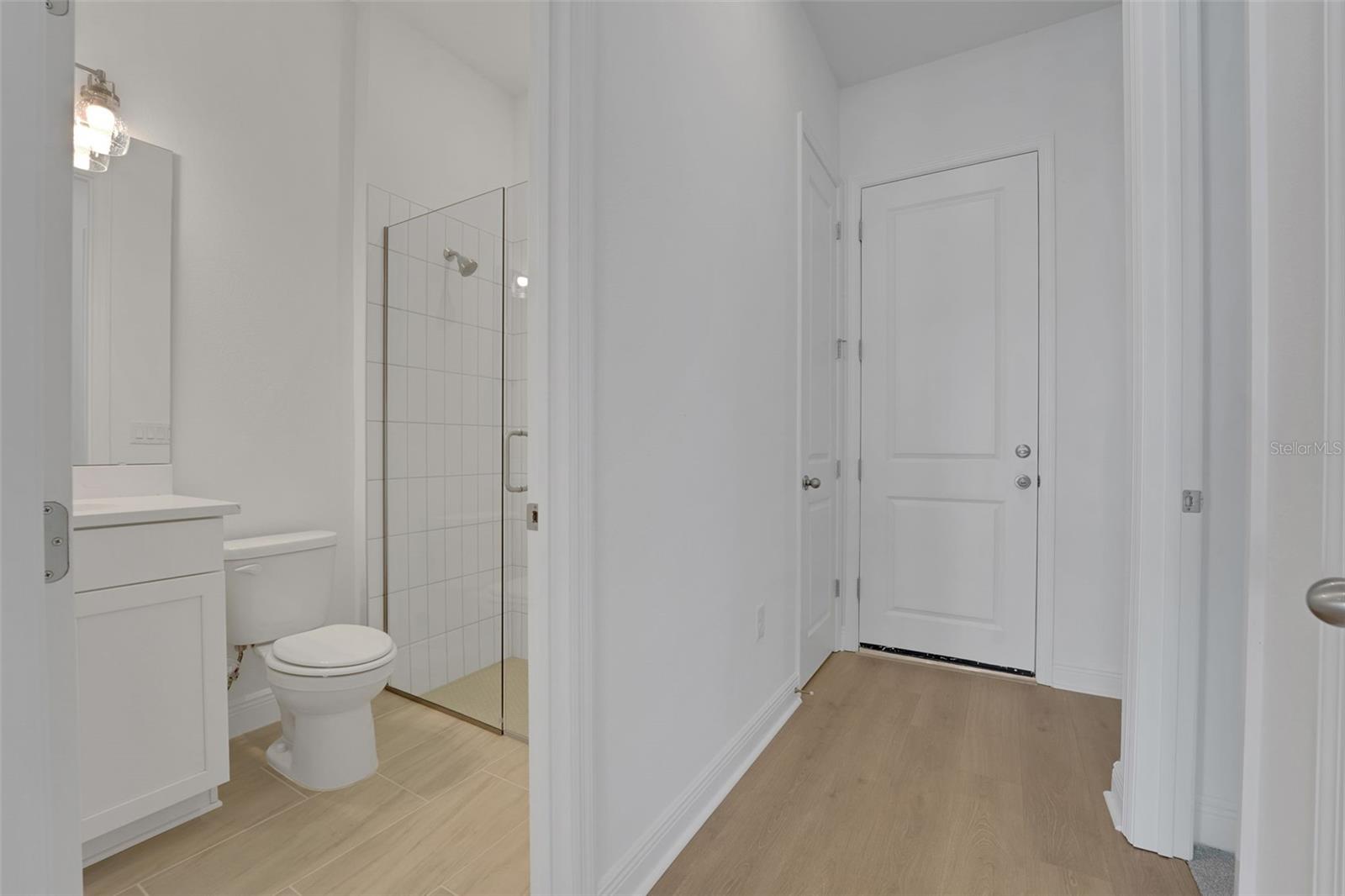 Image 31 of 51 For 14354 Crest Palm Avenue