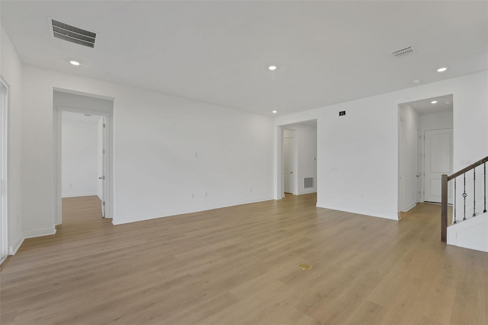 Image 34 of 51 For 14354 Crest Palm Avenue