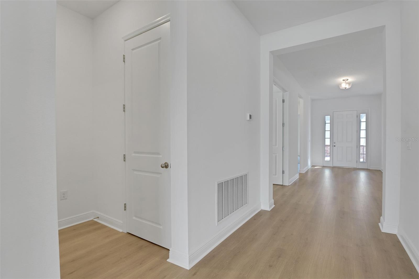 Image 42 of 51 For 14354 Crest Palm Avenue