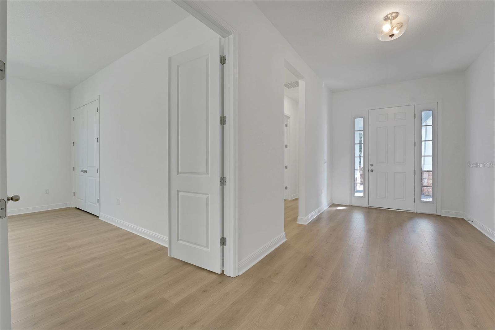 Image 45 of 51 For 14354 Crest Palm Avenue