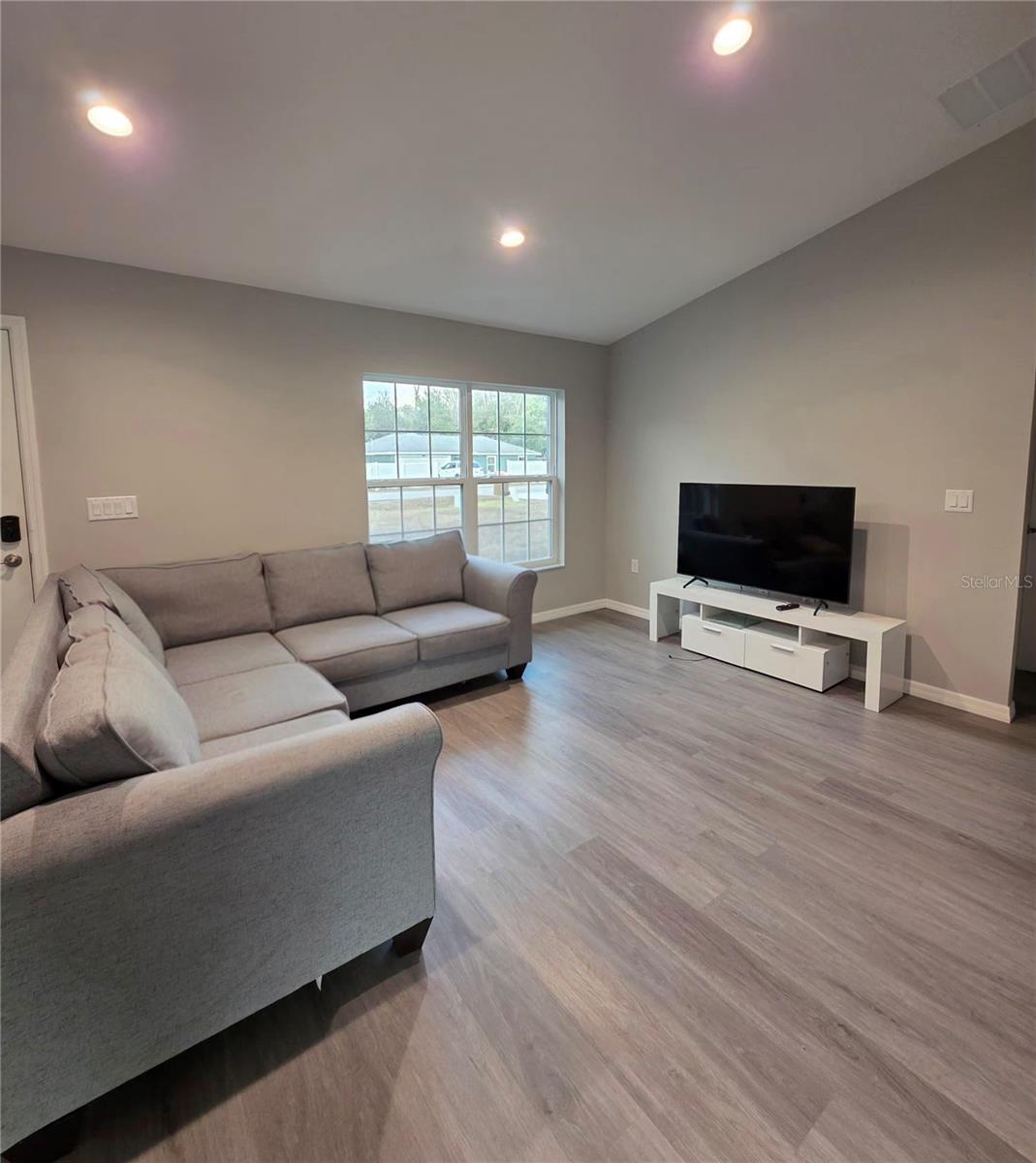 Image 4 of 19 For 4244 138th Street