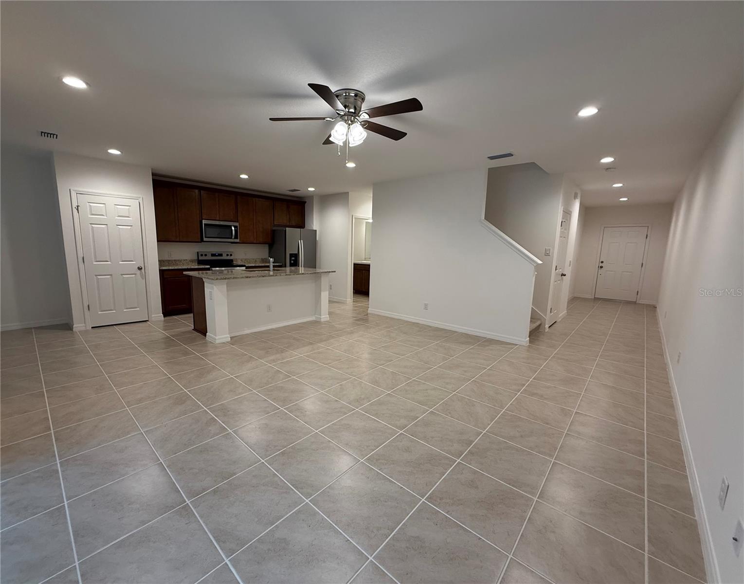 Image 5 of 19 For 215 Glass Onion Drive