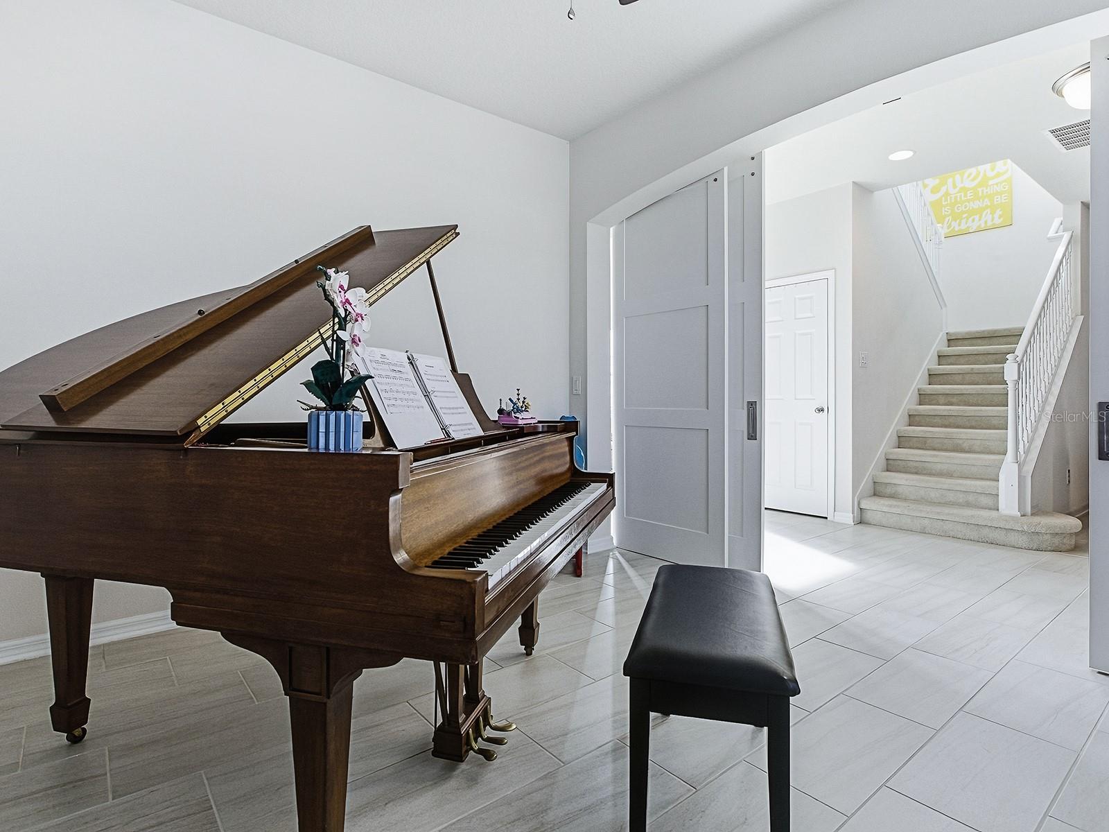 Image 6 of 76 For 417 Blue Cypress Drive