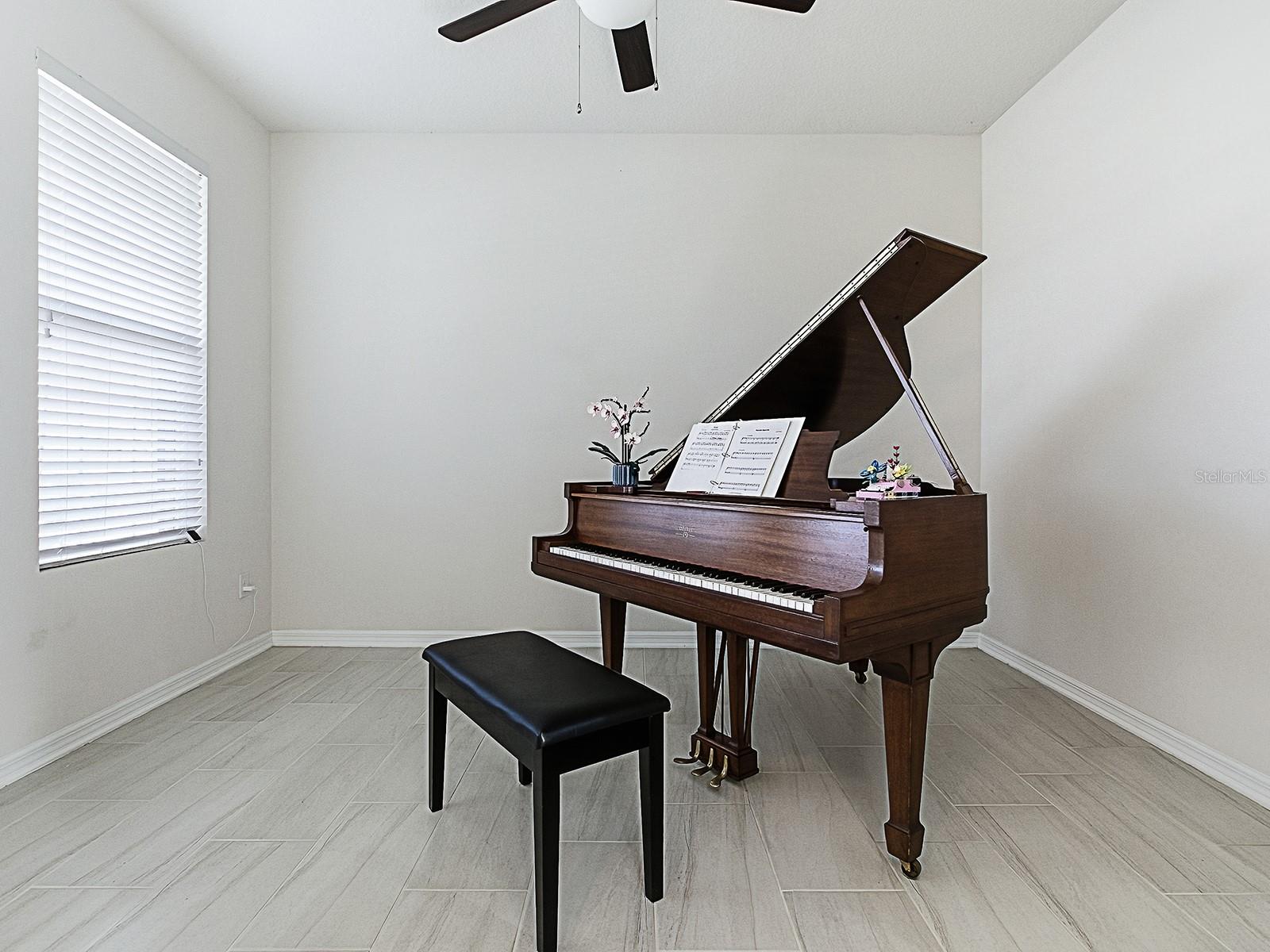 Image 7 of 76 For 417 Blue Cypress Drive