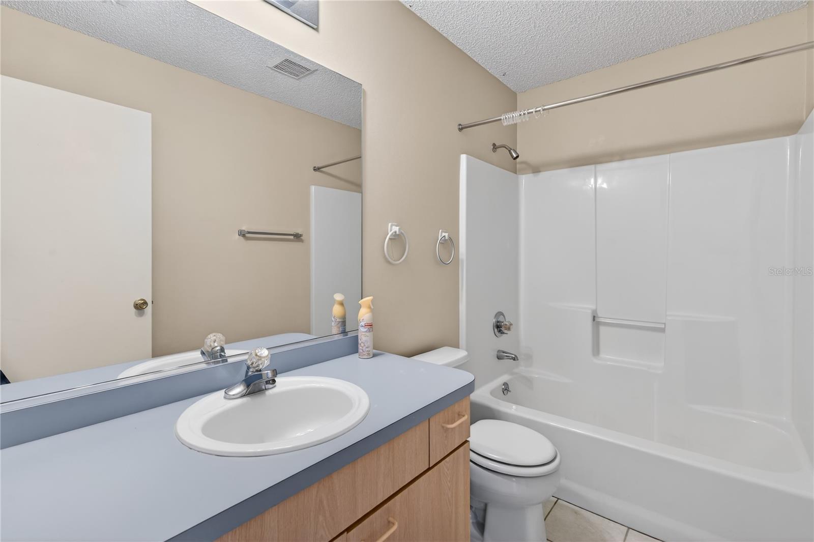 Image 16 of 28 For 242 Juarez Way