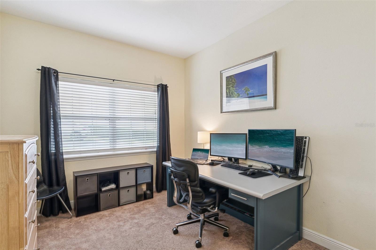 Image 23 of 42 For 13216 Fountainbleau Drive