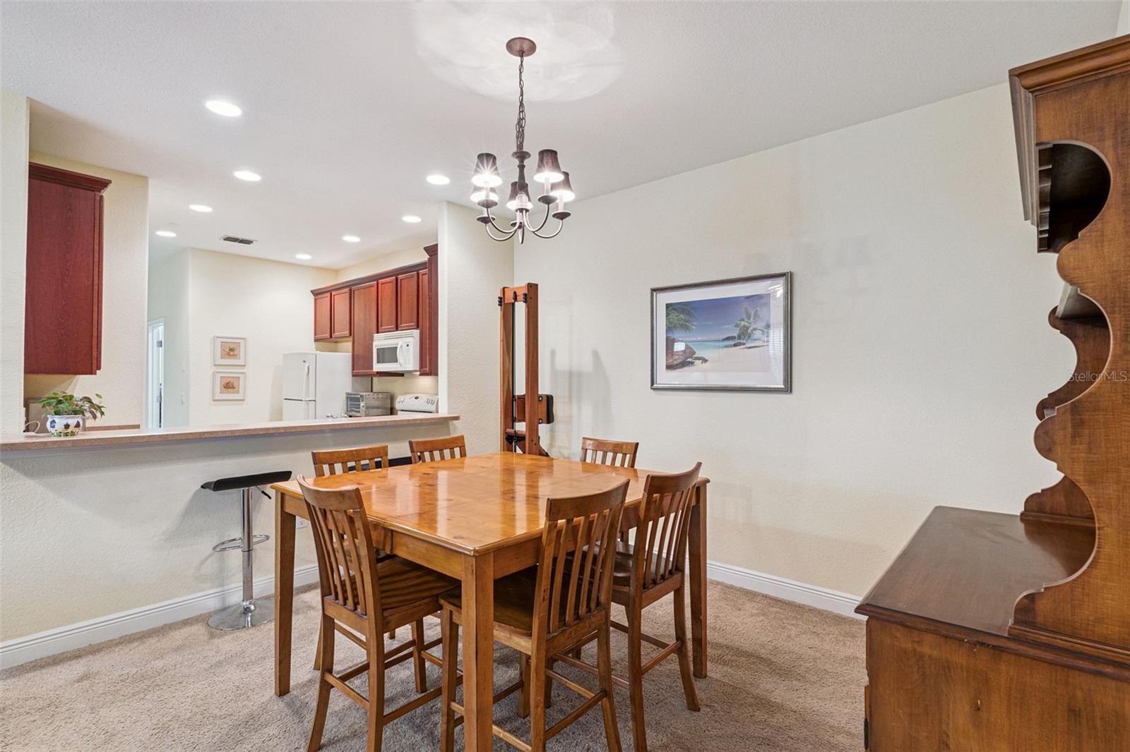 Image 26 of 42 For 13216 Fountainbleau Drive