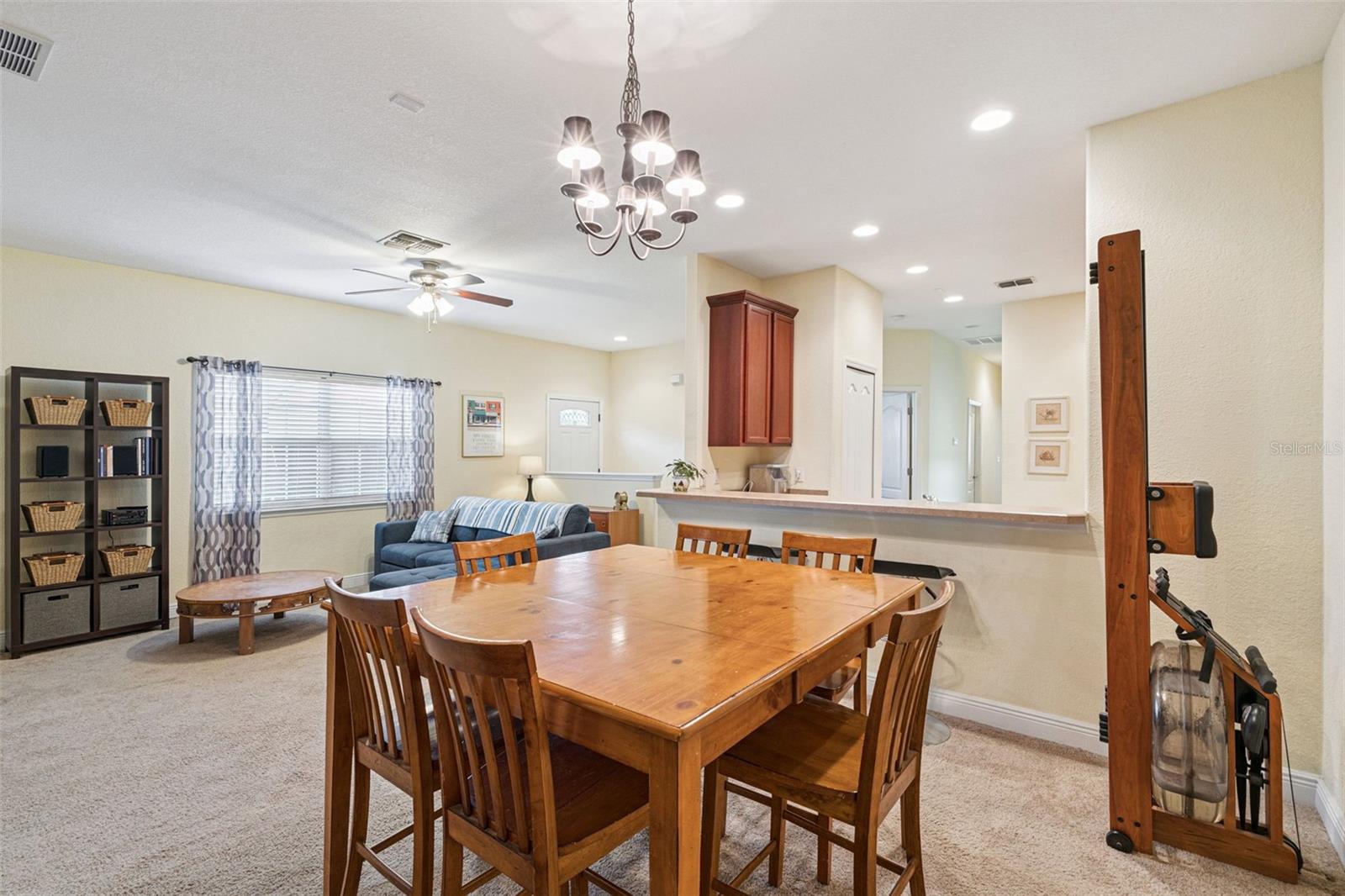 Image 27 of 42 For 13216 Fountainbleau Drive