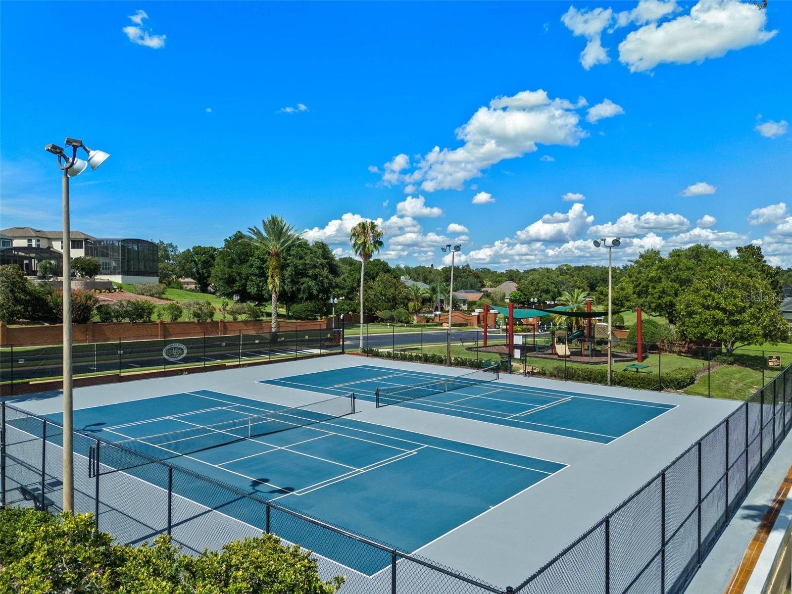 Image 35 of 42 For 13216 Fountainbleau Drive