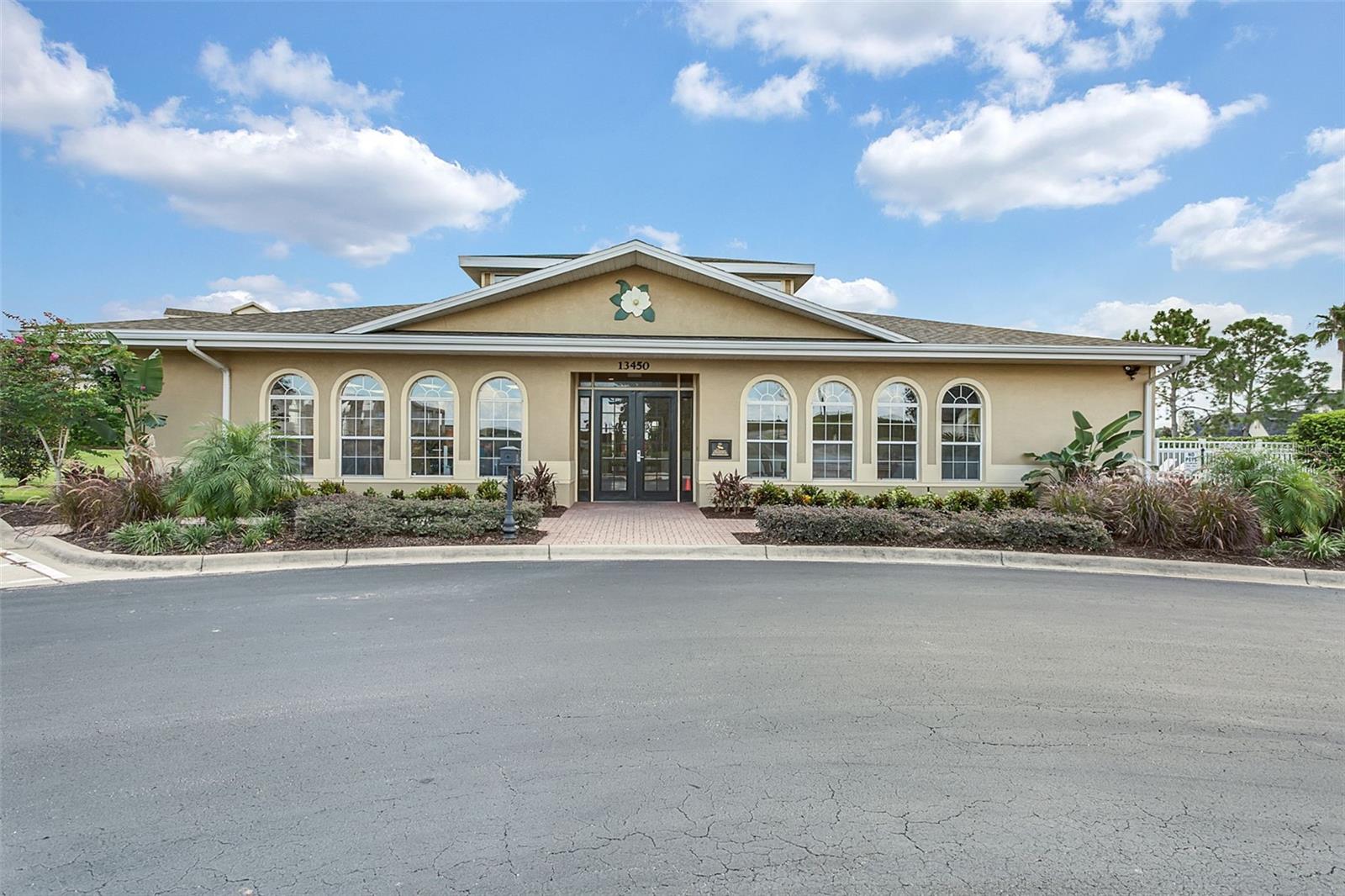 Image 38 of 42 For 13216 Fountainbleau Drive