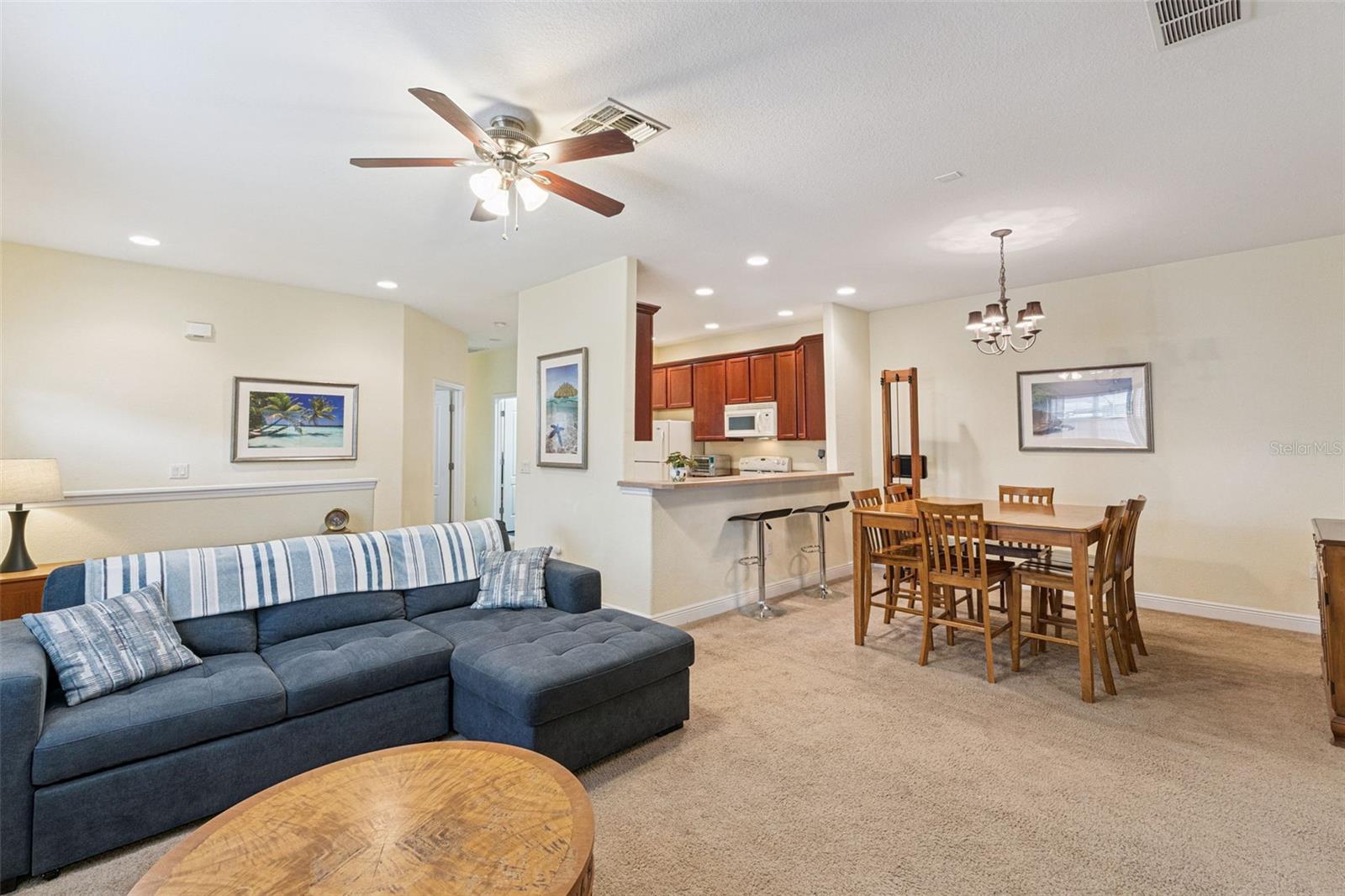 Image 6 of 42 For 13216 Fountainbleau Drive