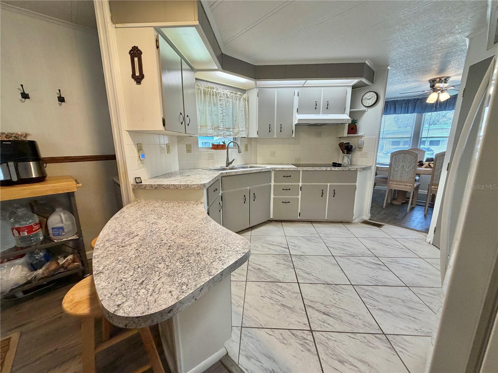 Image 15 of 46 For 188 Hibiscus Way