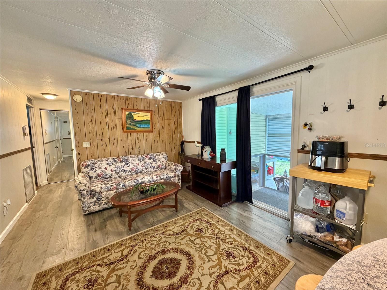 Image 2 of 46 For 188 Hibiscus Way