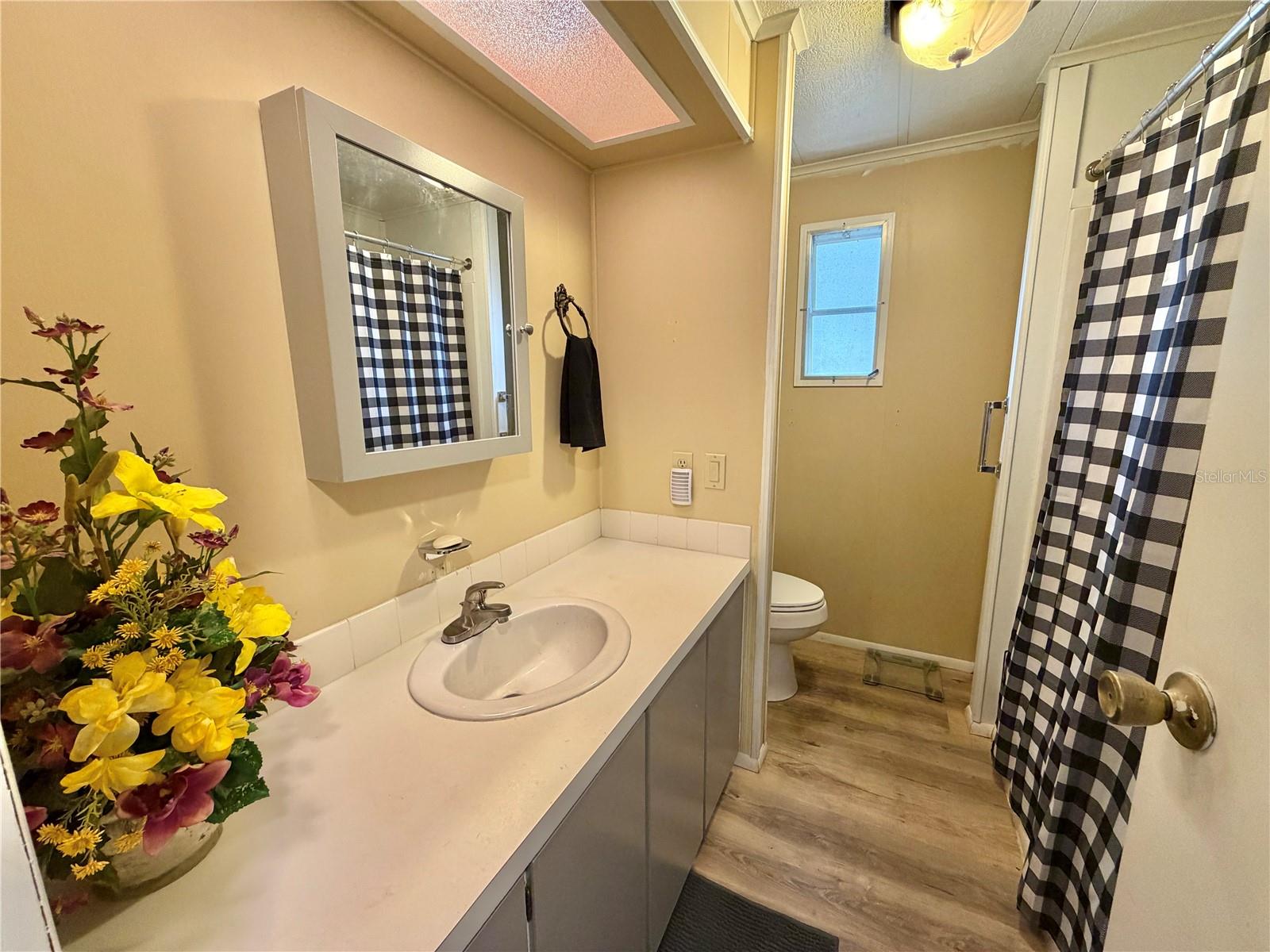 Image 24 of 46 For 188 Hibiscus Way