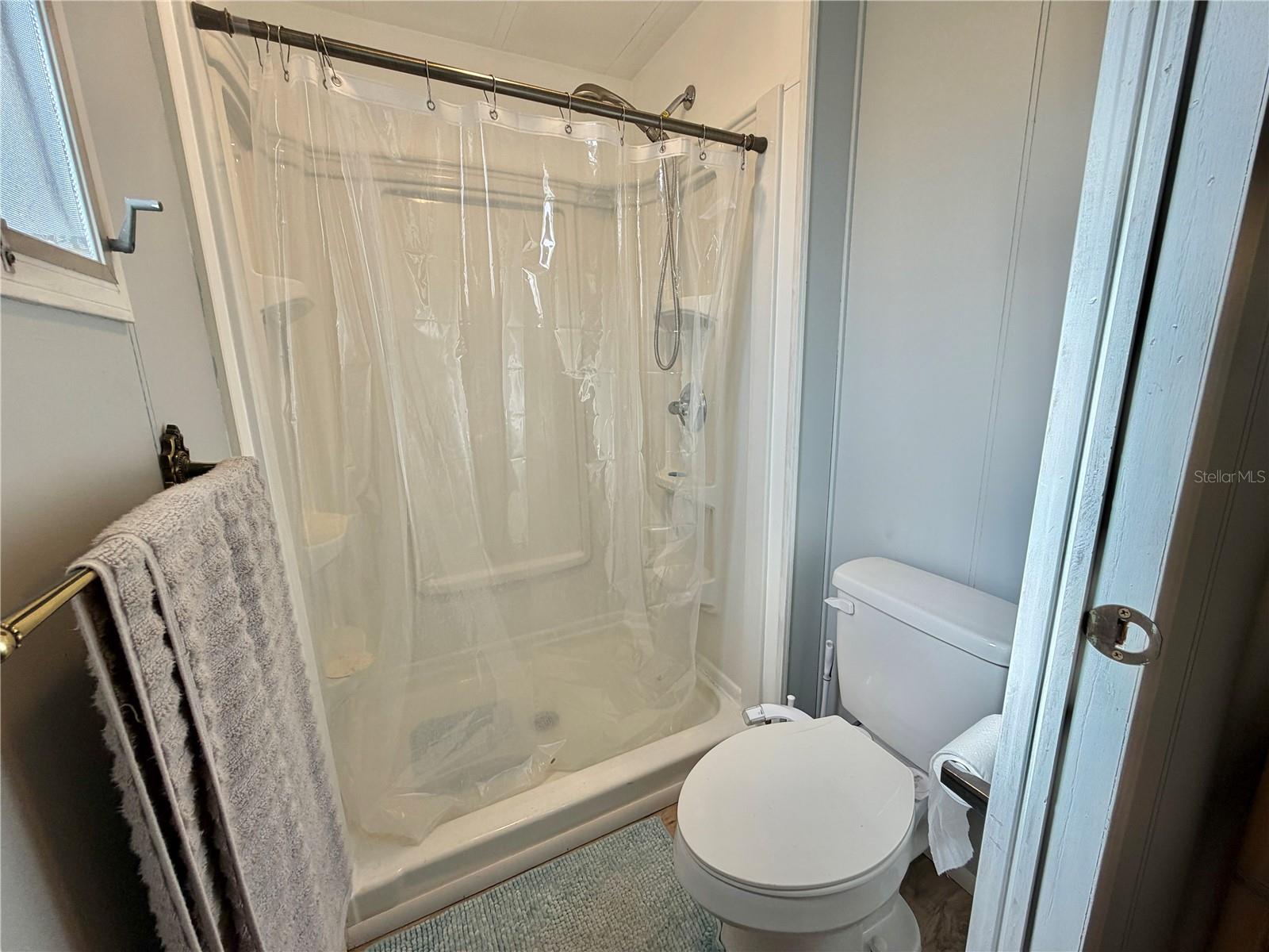 Image 34 of 46 For 188 Hibiscus Way