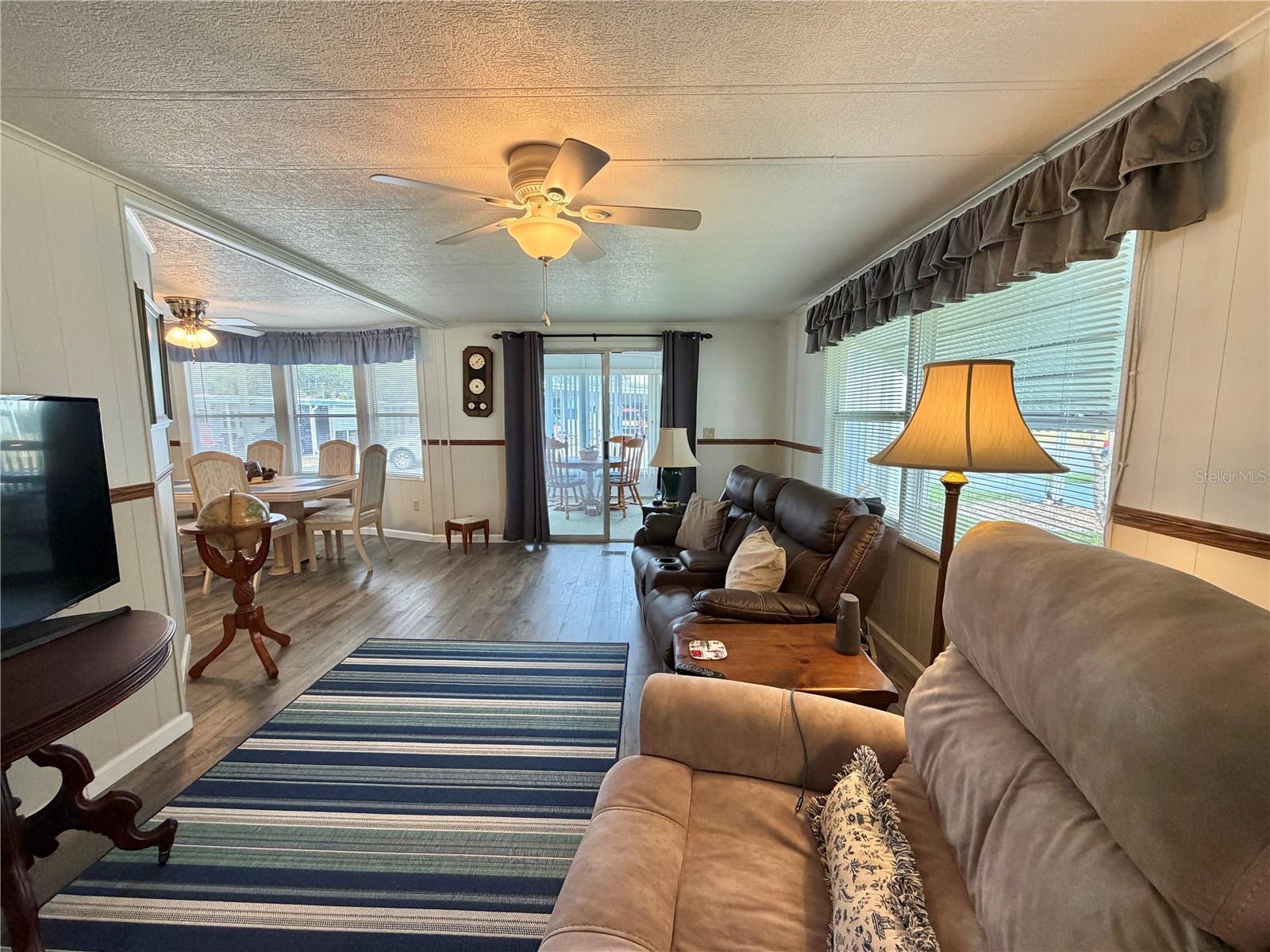 Image 7 of 46 For 188 Hibiscus Way