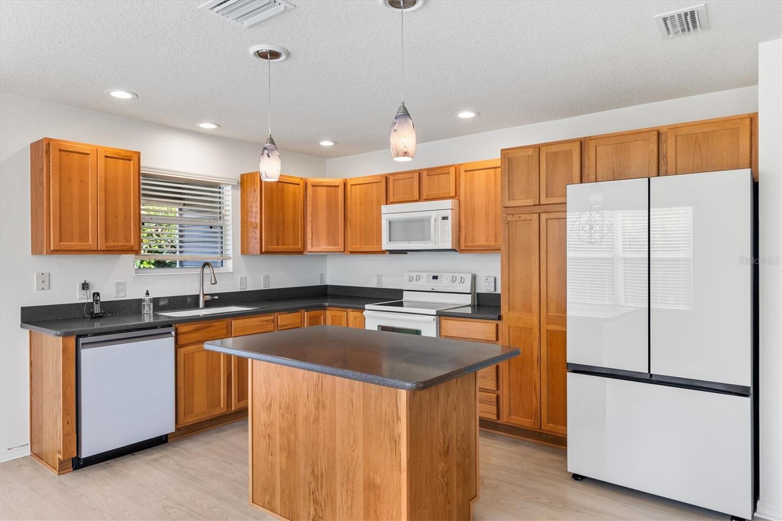 Image 11 of 35 For 2429 Hopespring Loop