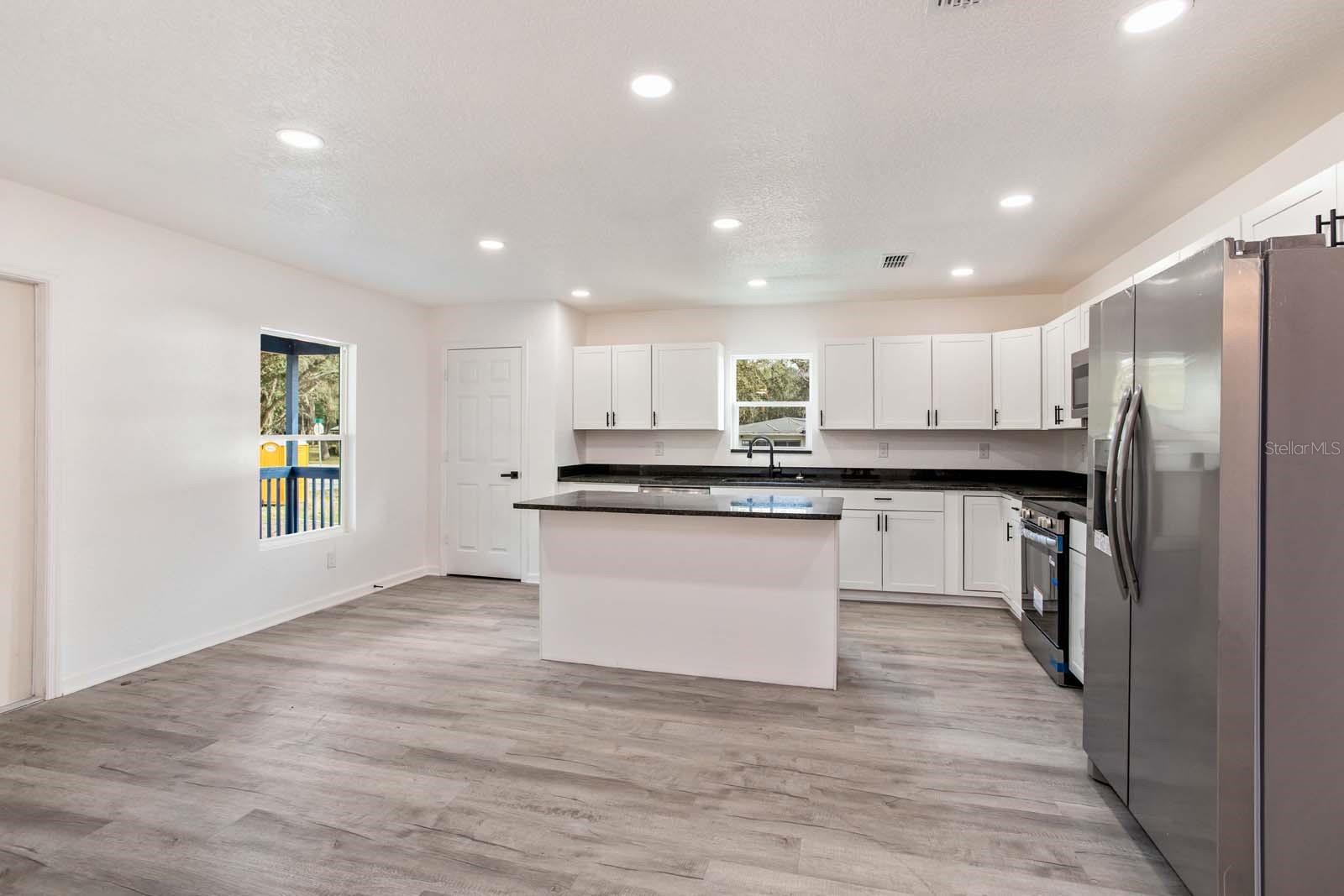 Image 8 of 23 For 4817 Cr 686  