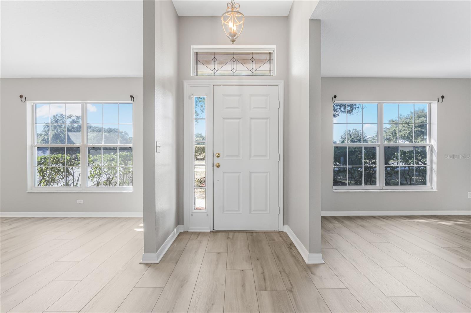 Image 3 of 53 For 1037 Bluegrass Drive