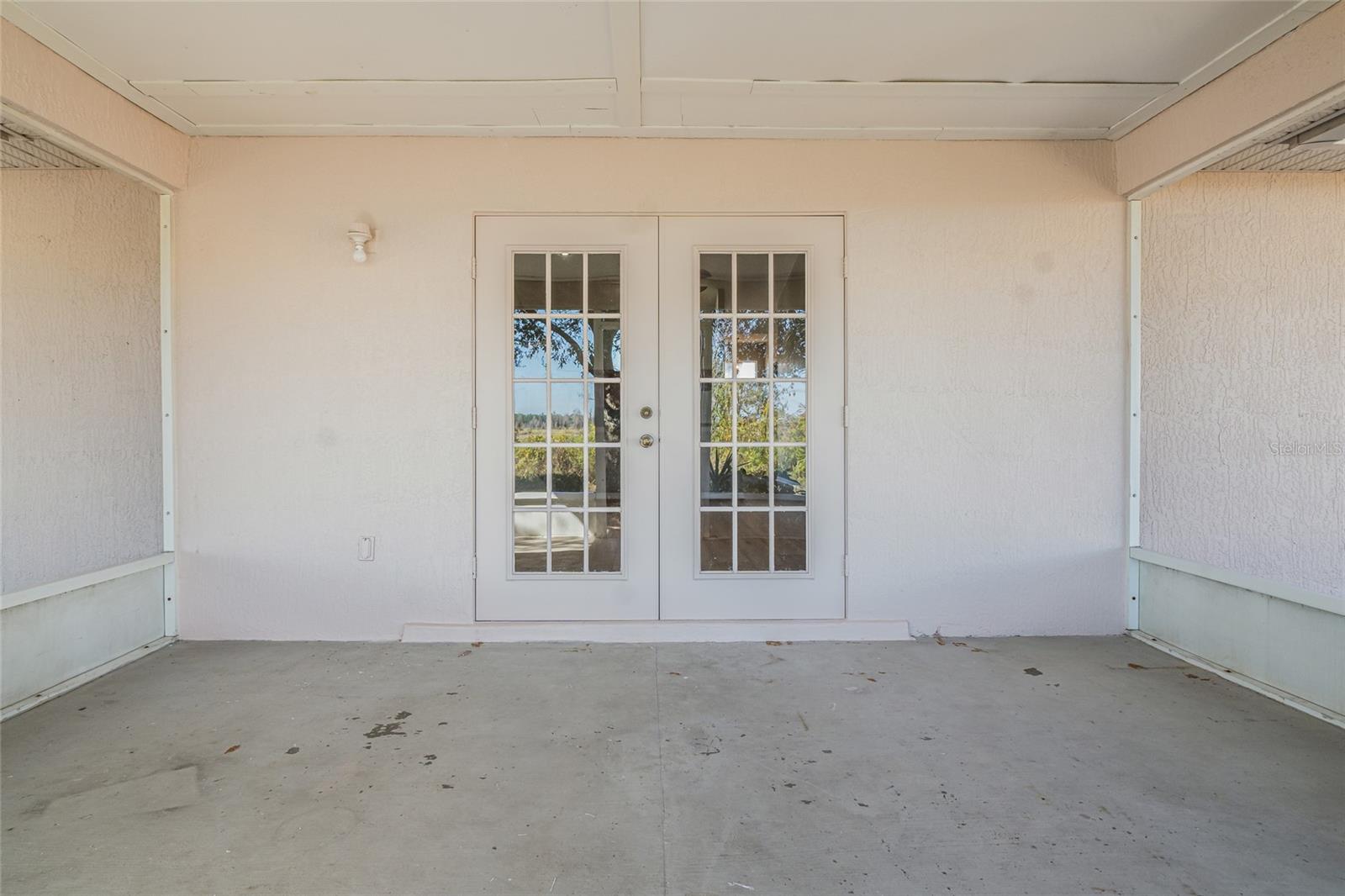 Image 36 of 53 For 1037 Bluegrass Drive