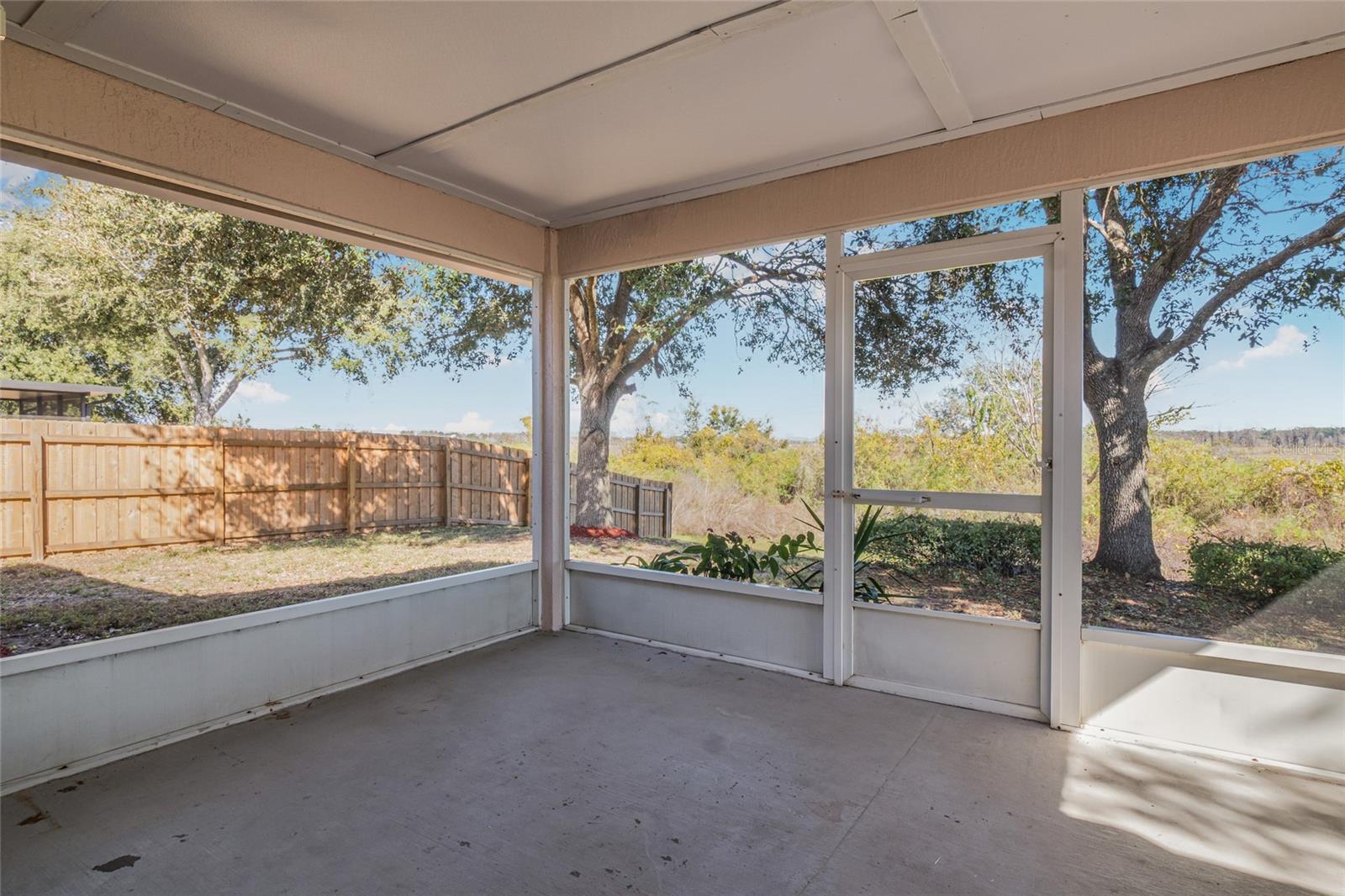 Image 38 of 53 For 1037 Bluegrass Drive