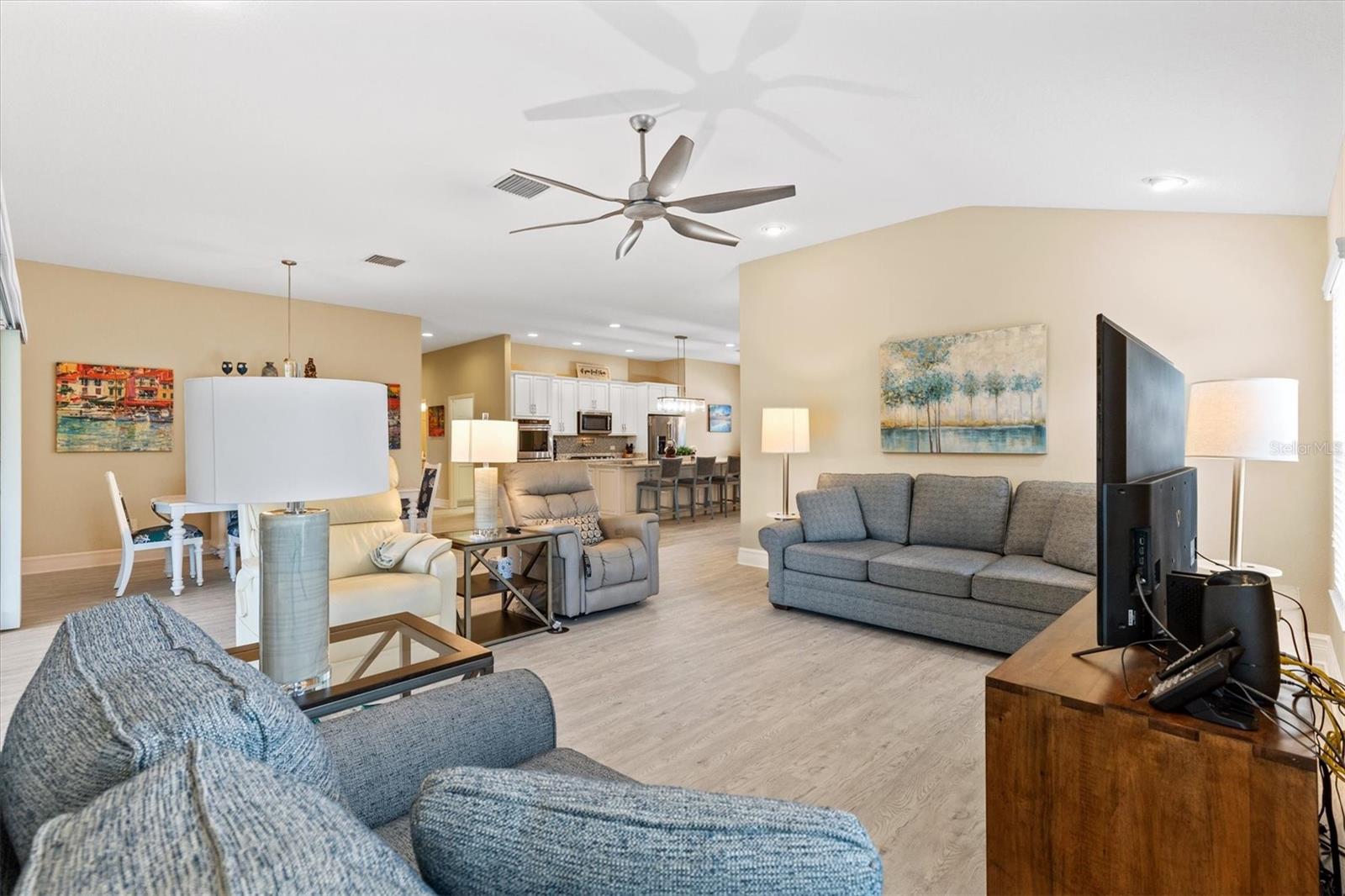 Image 14 of 49 For 2098 Foust Place