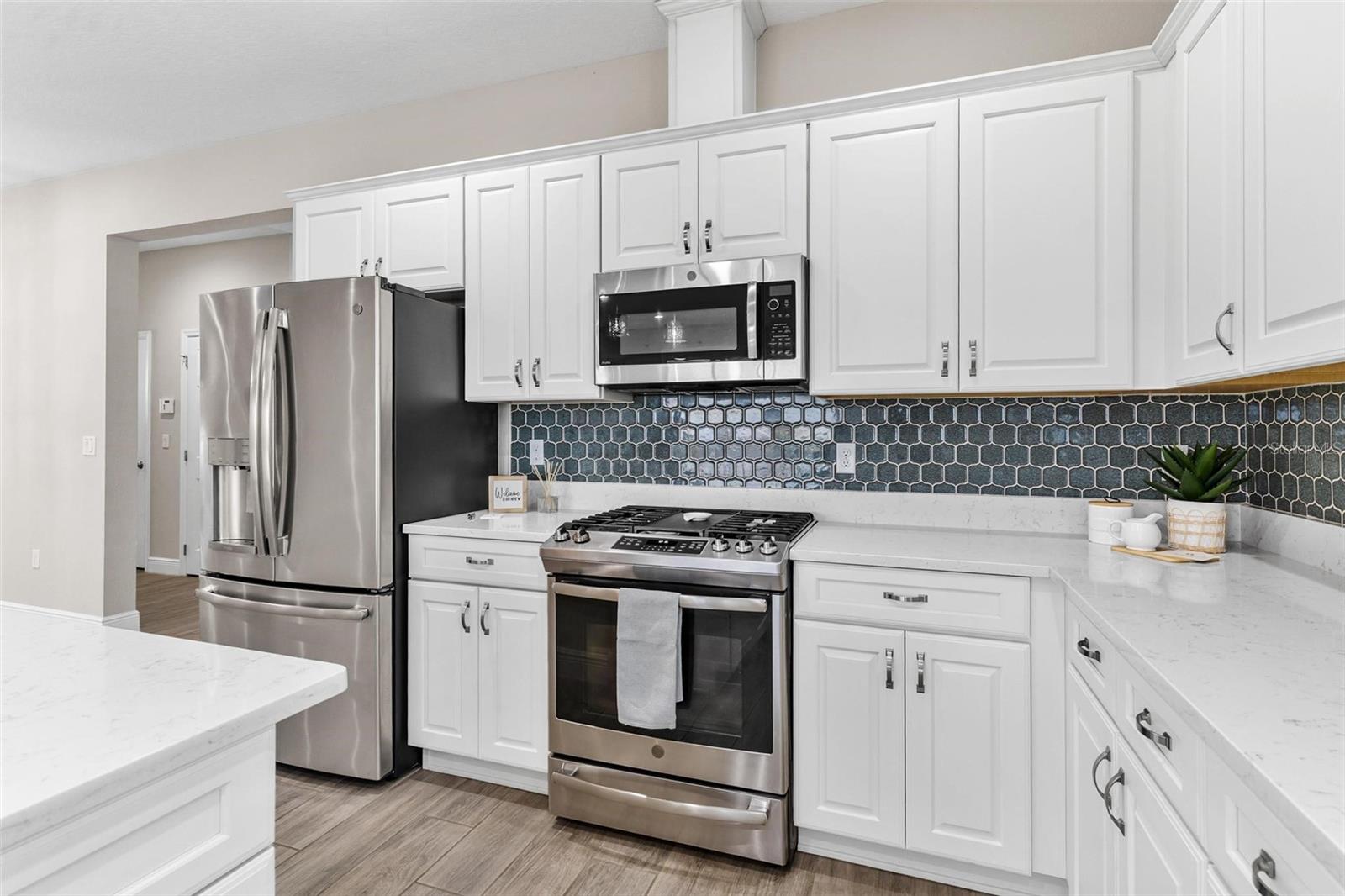 Image 21 of 54 For 224 Silver Maple Road