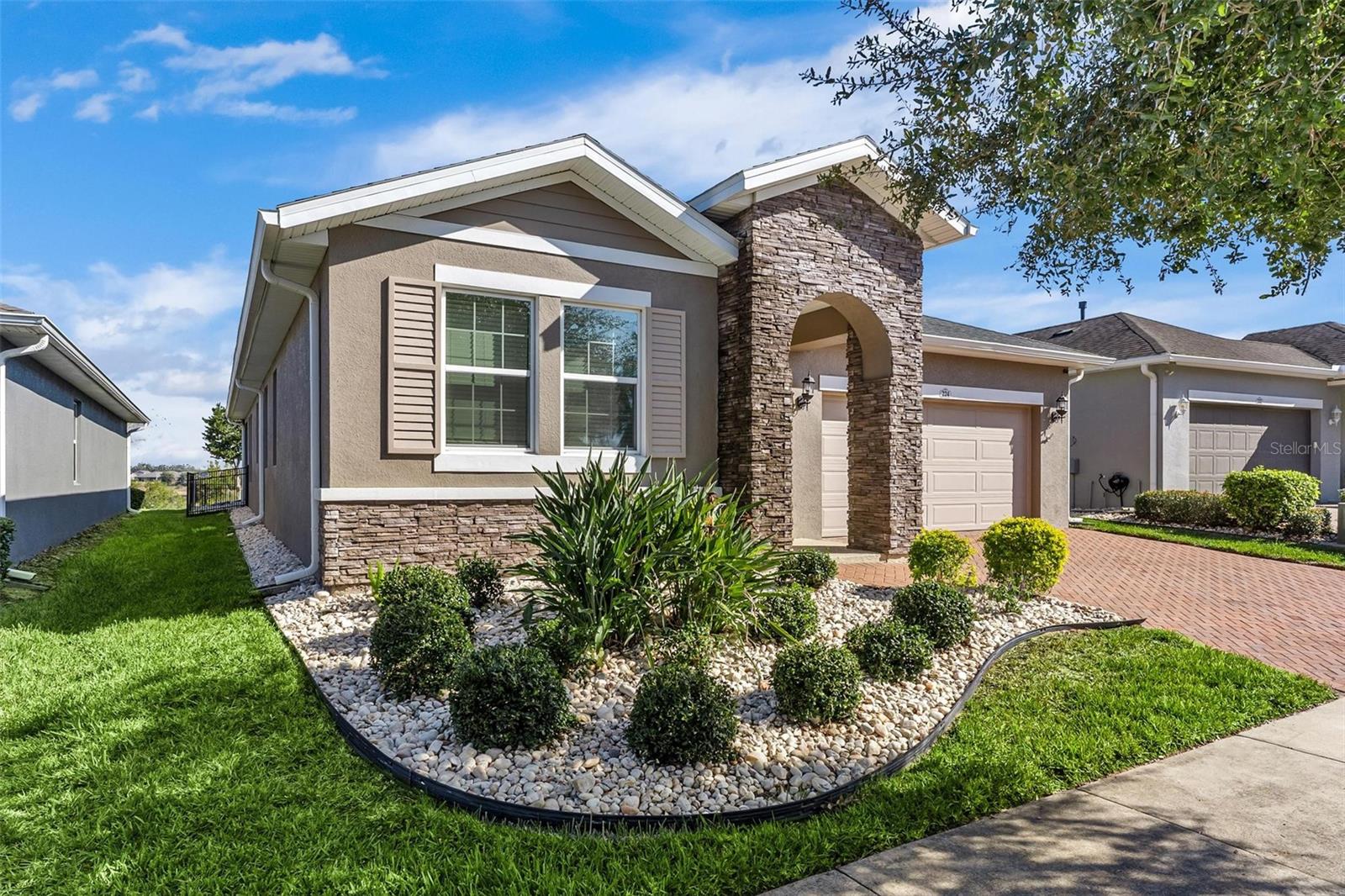 Image 3 of 54 For 224 Silver Maple Road