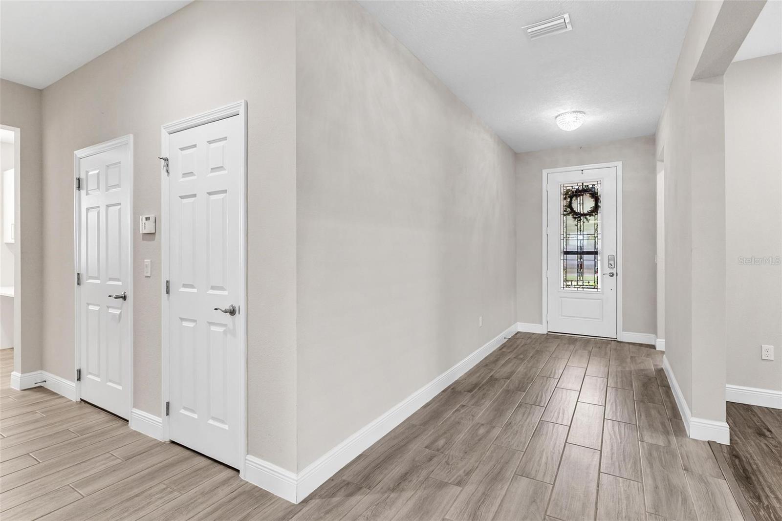 Image 7 of 54 For 224 Silver Maple Road