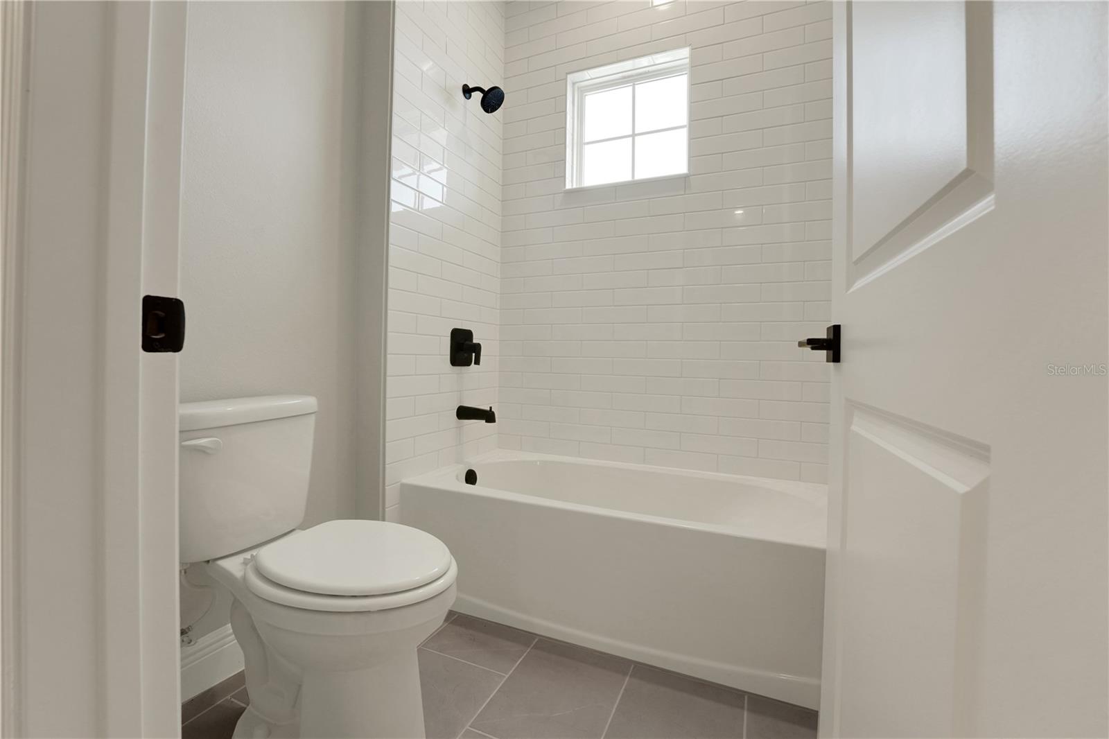 Image 16 of 45 For 14310 Crest Palm Avenue