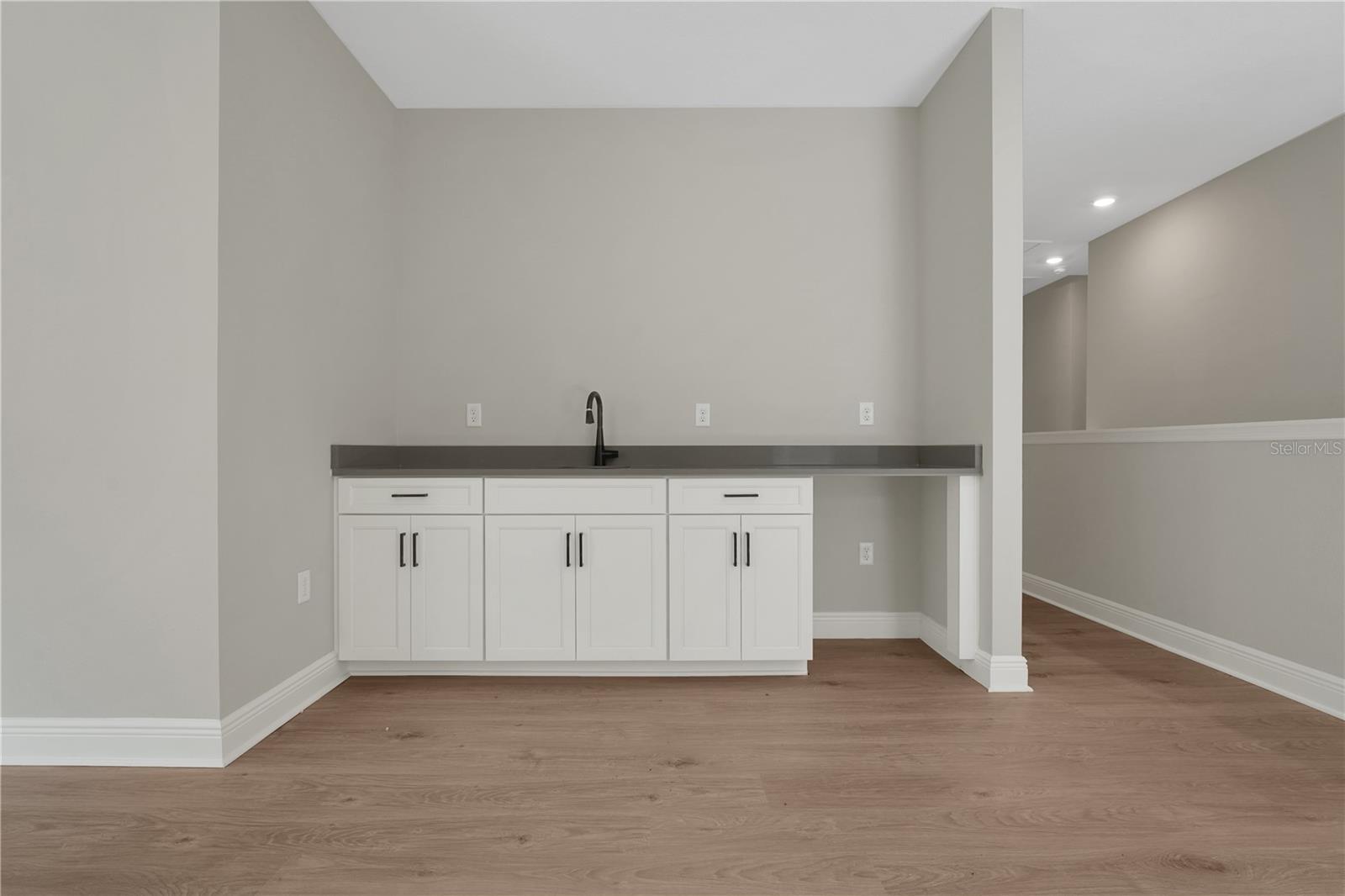 Image 33 of 45 For 14310 Crest Palm Avenue